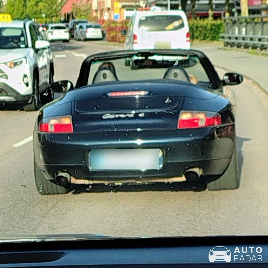 Porsche 996 Carrera 4 Cabriolet spotted in Båstad