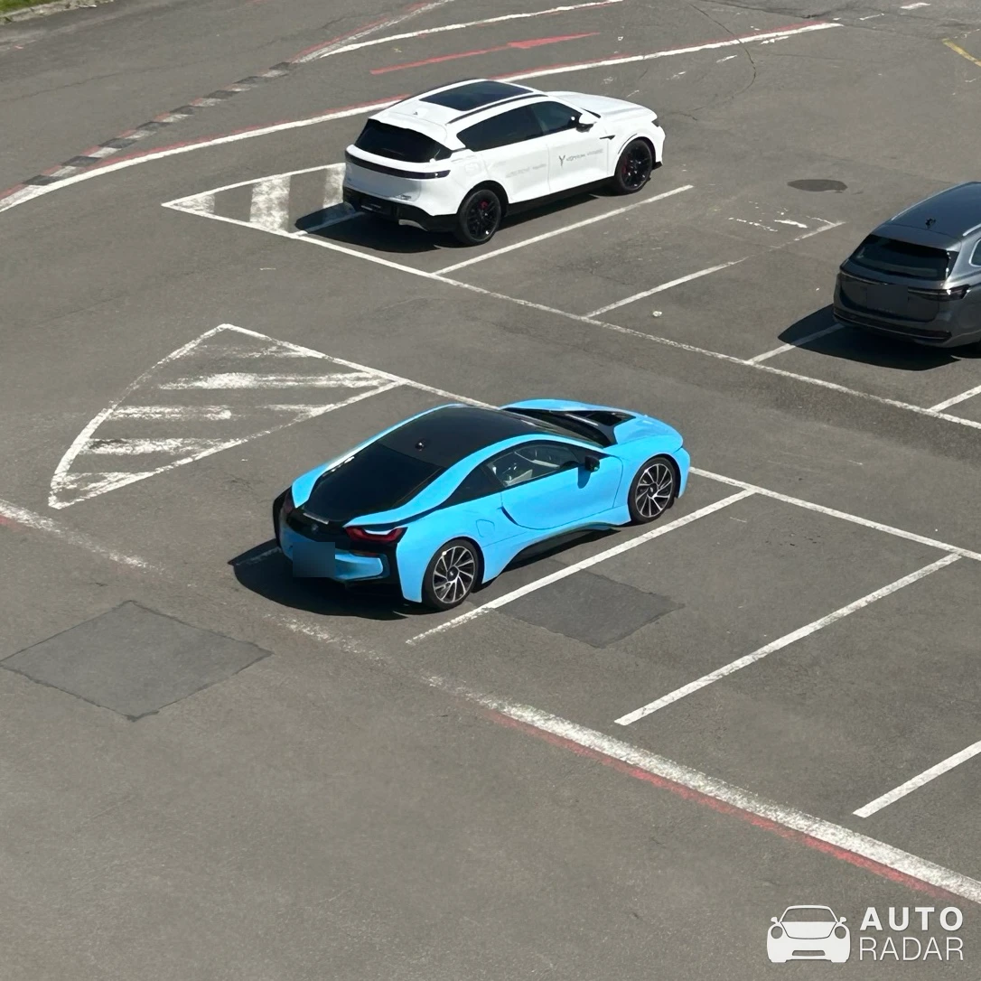 BMW i8 spotted in Čeladná