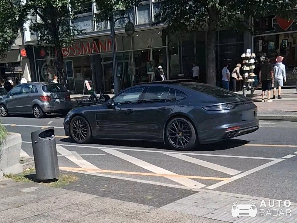 Porsche Panamera spotted in Berlin