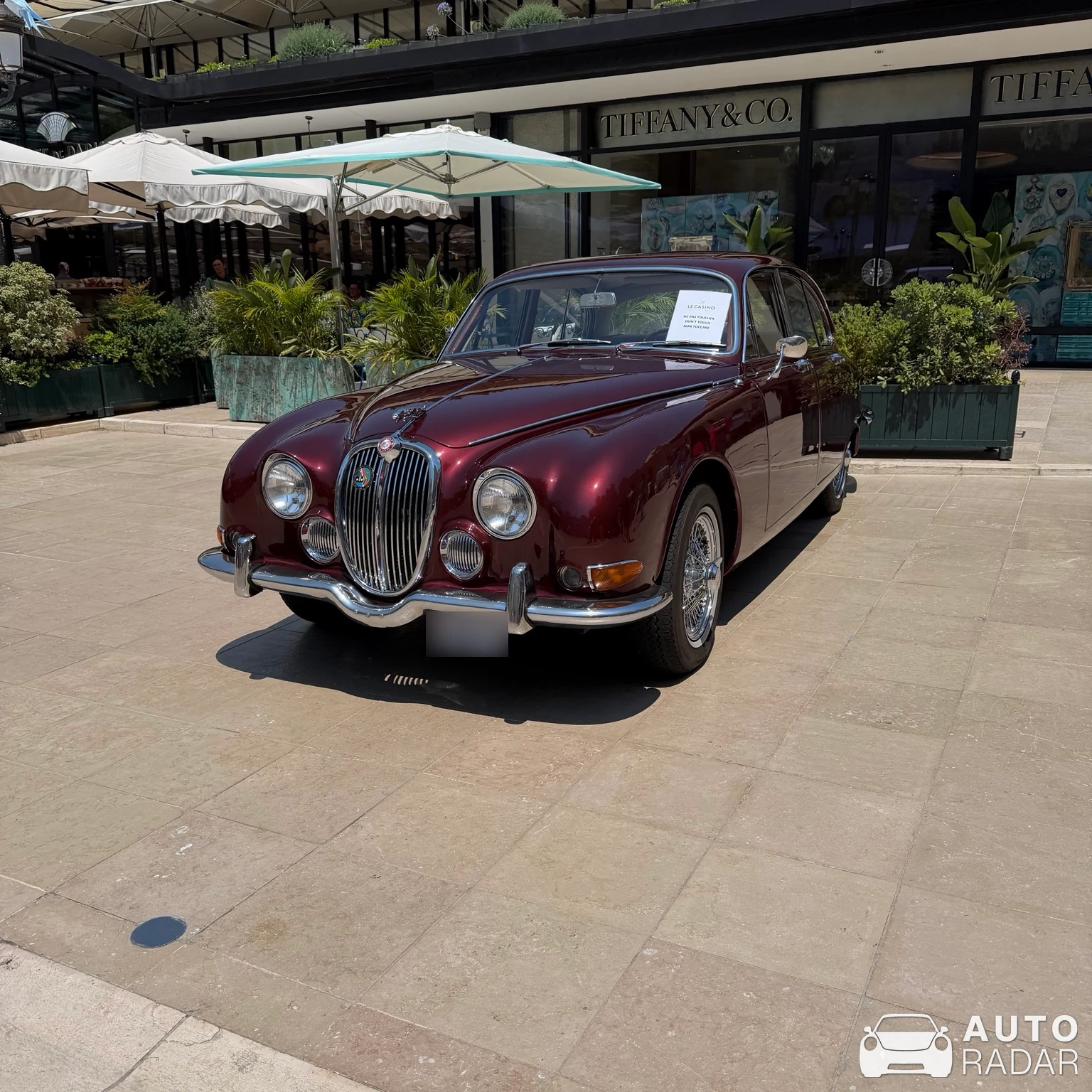 Jaguar S-Type spotted in Mónaco