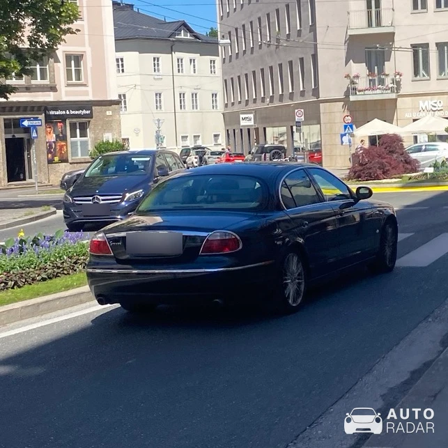Jaguar S-Type spotted in Divača