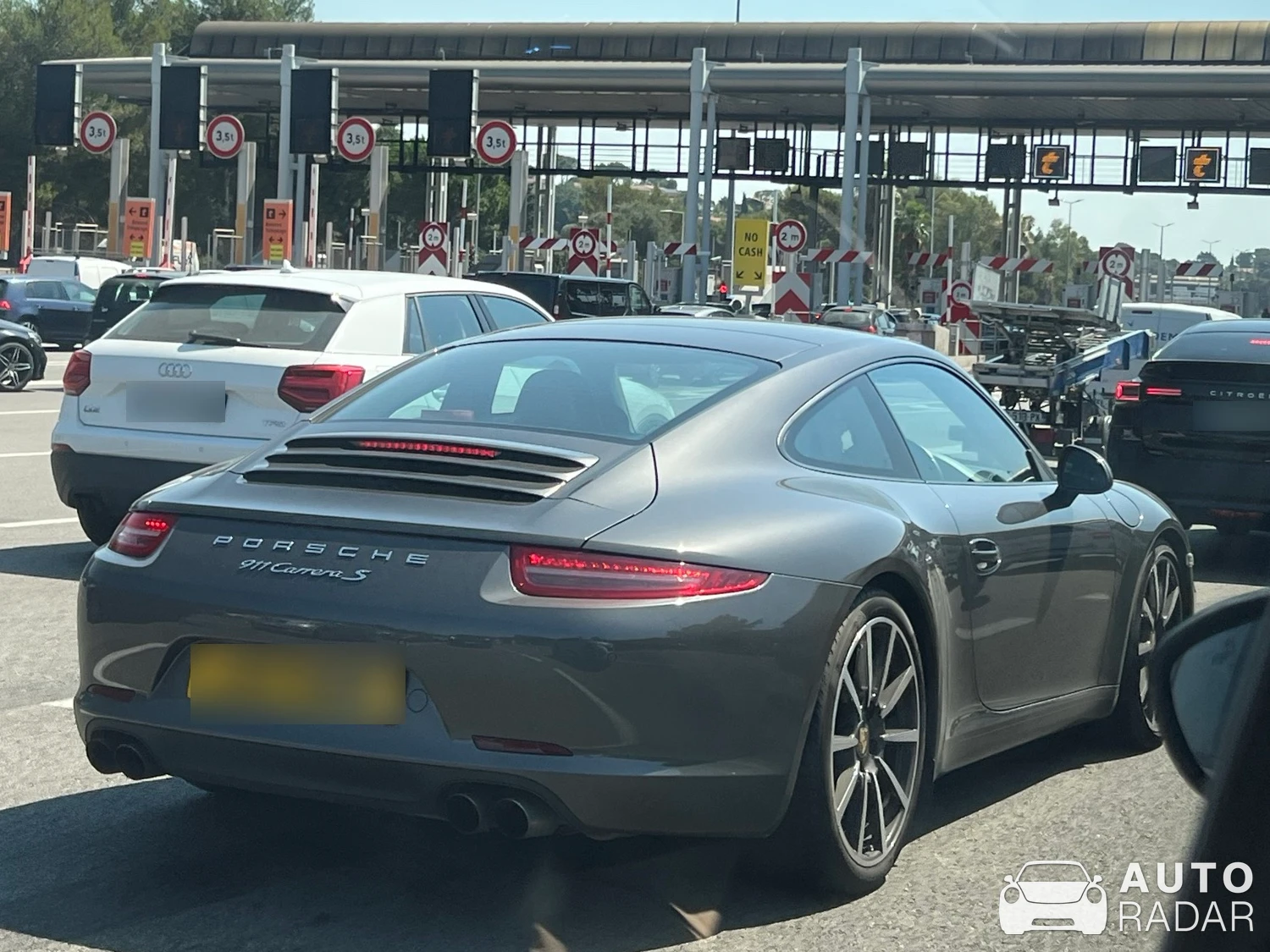 Porsche 991 Carrera S MkI spotted in Antibes