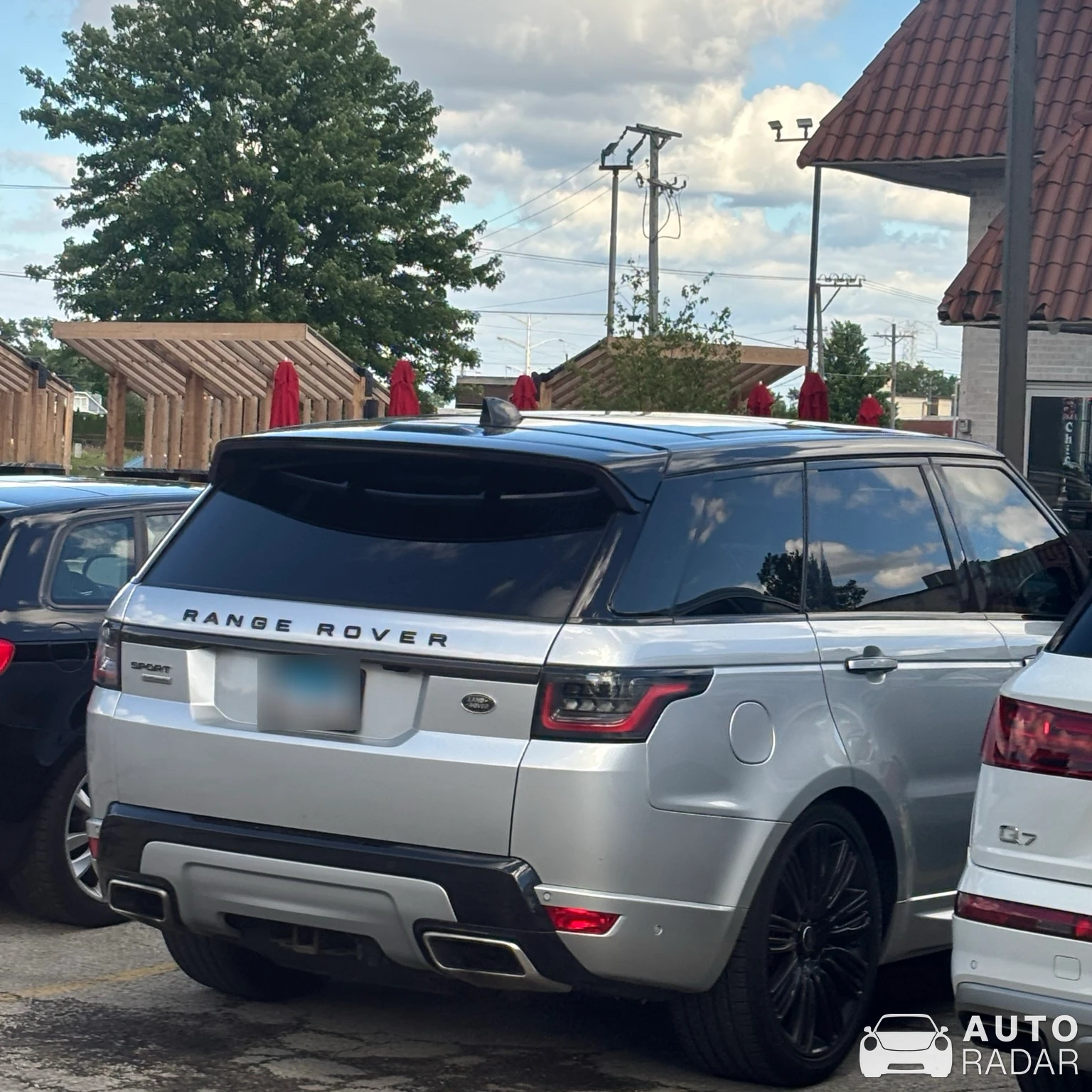 Land Rover Range Rover Sport spotted in Glenview