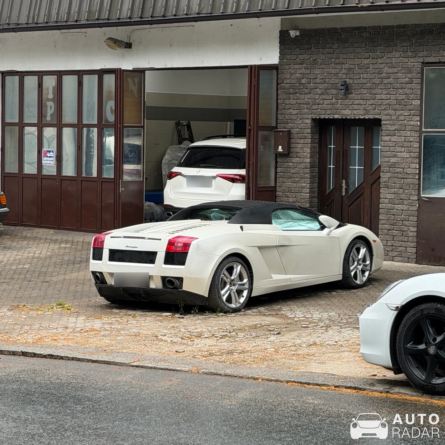 Lamborghini Gallardo Spyder spotted in Belgrade