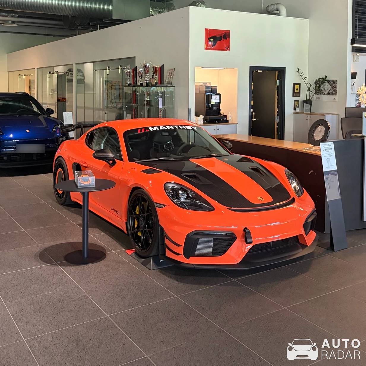Porsche 718 Cayman GT4 RS MR spotted in Son