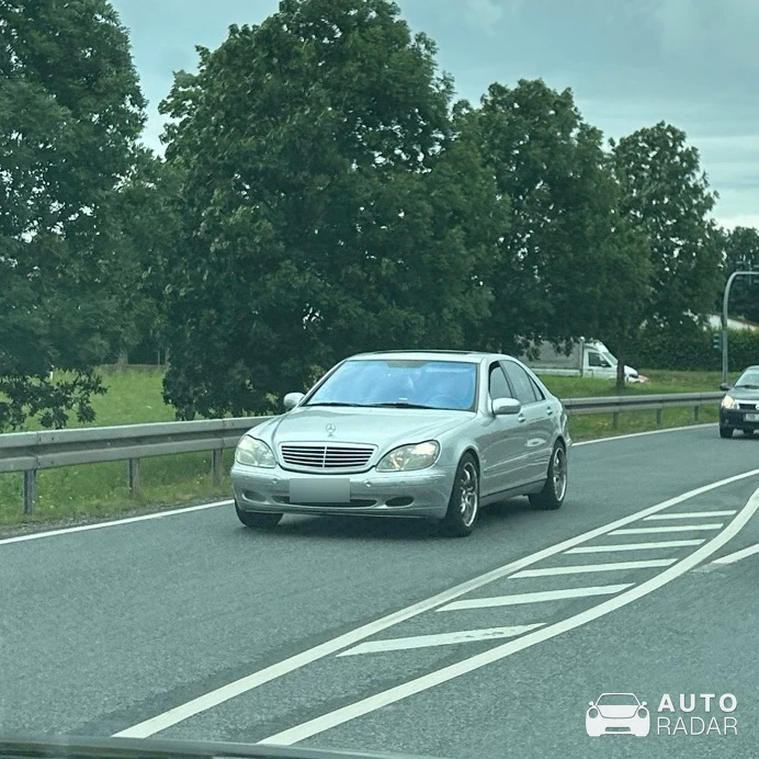 Mercedes-Benz S 65 AMG W220 spotted in Marienberg