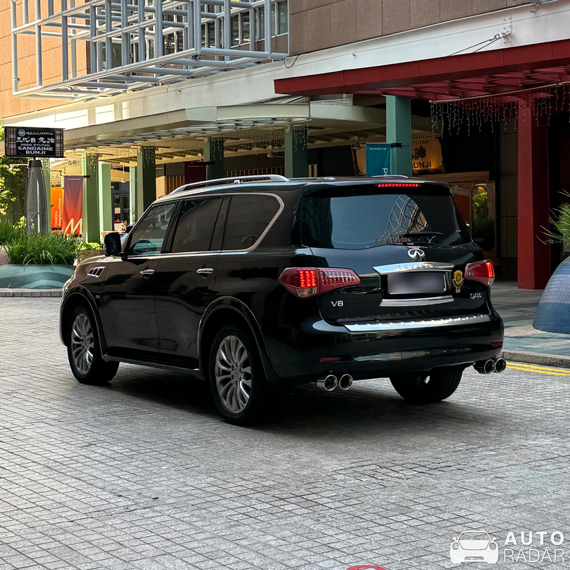 Infiniti QX spotted in Singapore