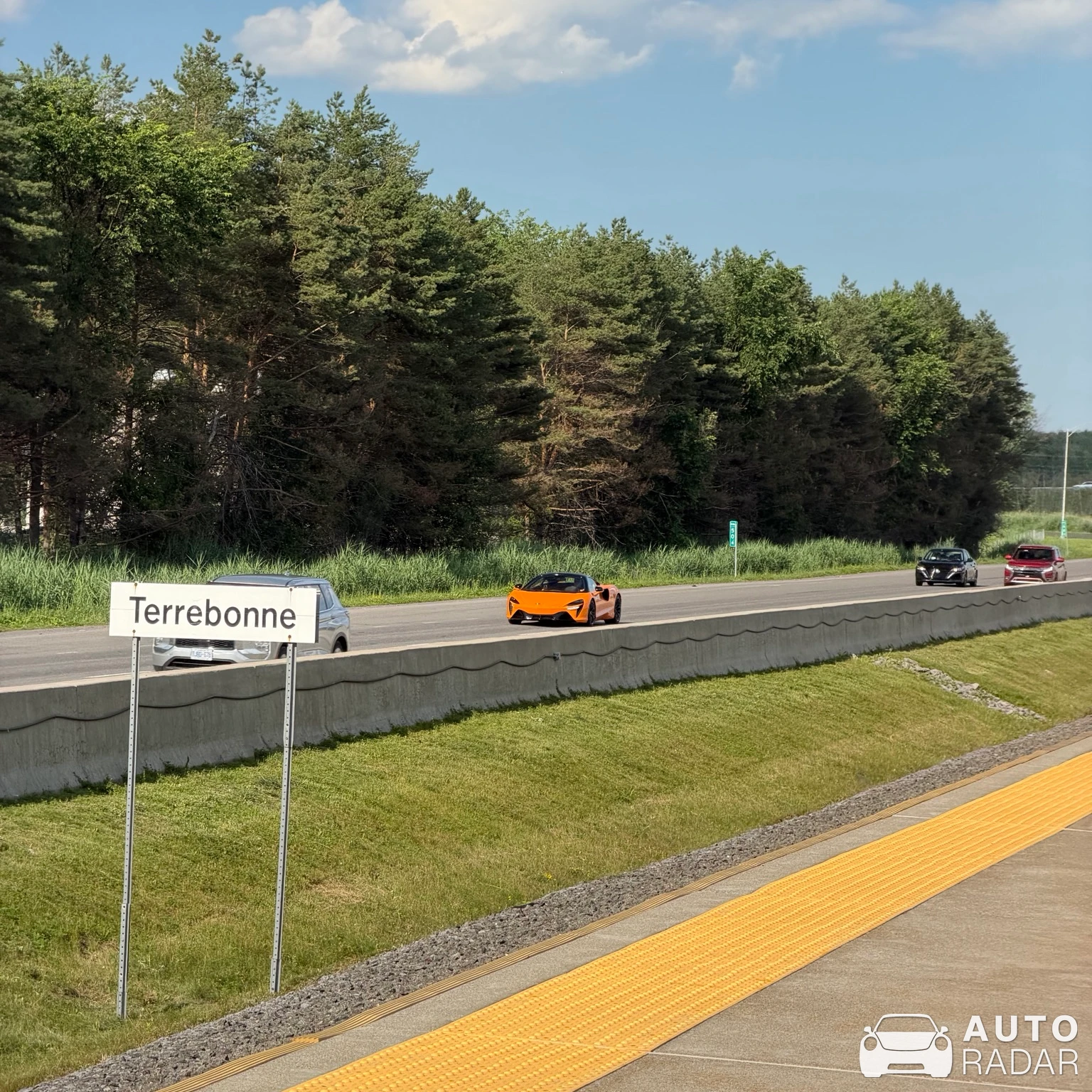 McLaren Artura spotted in Repentigny