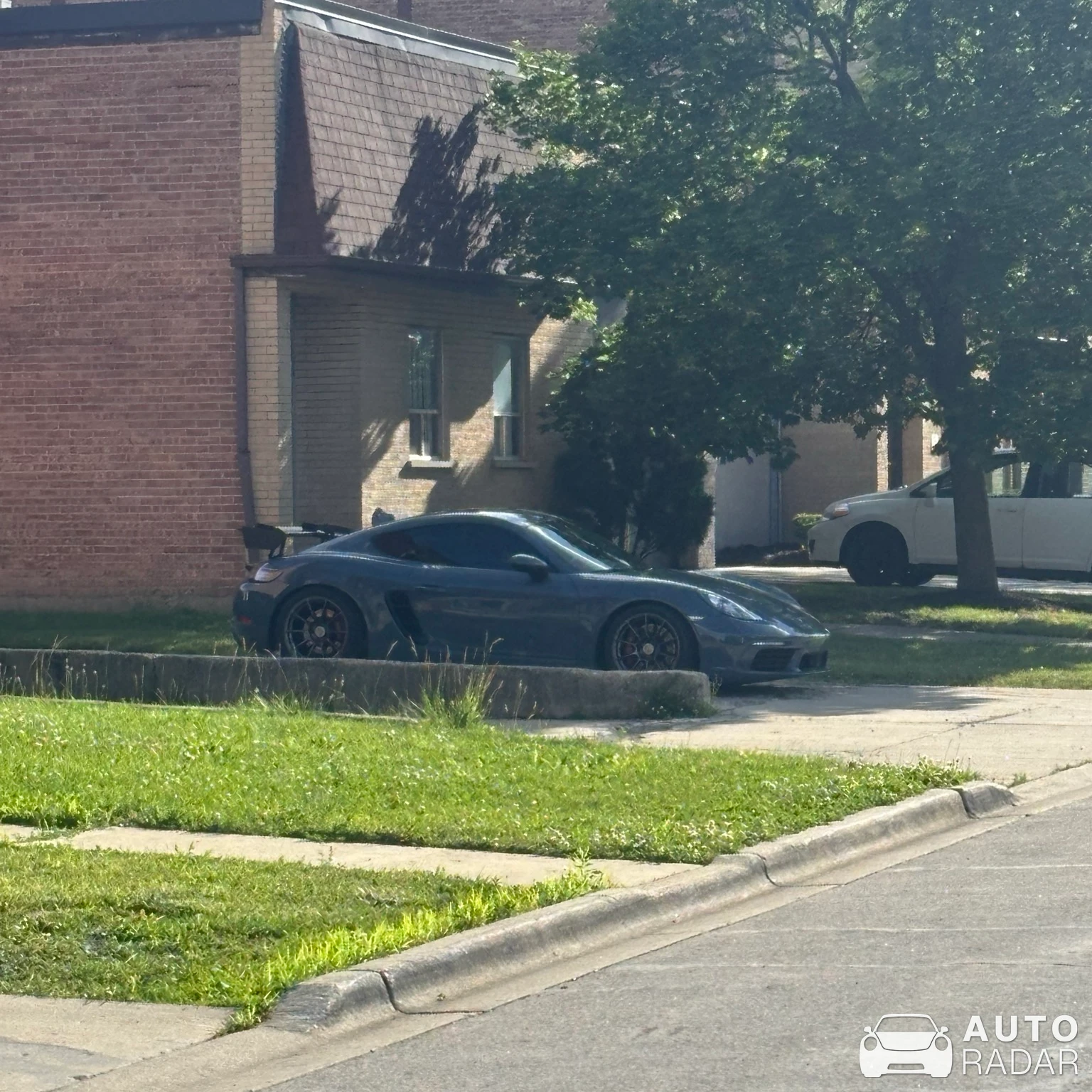 Porsche 718 Cayman GT4 RS spotted in Oak Brook