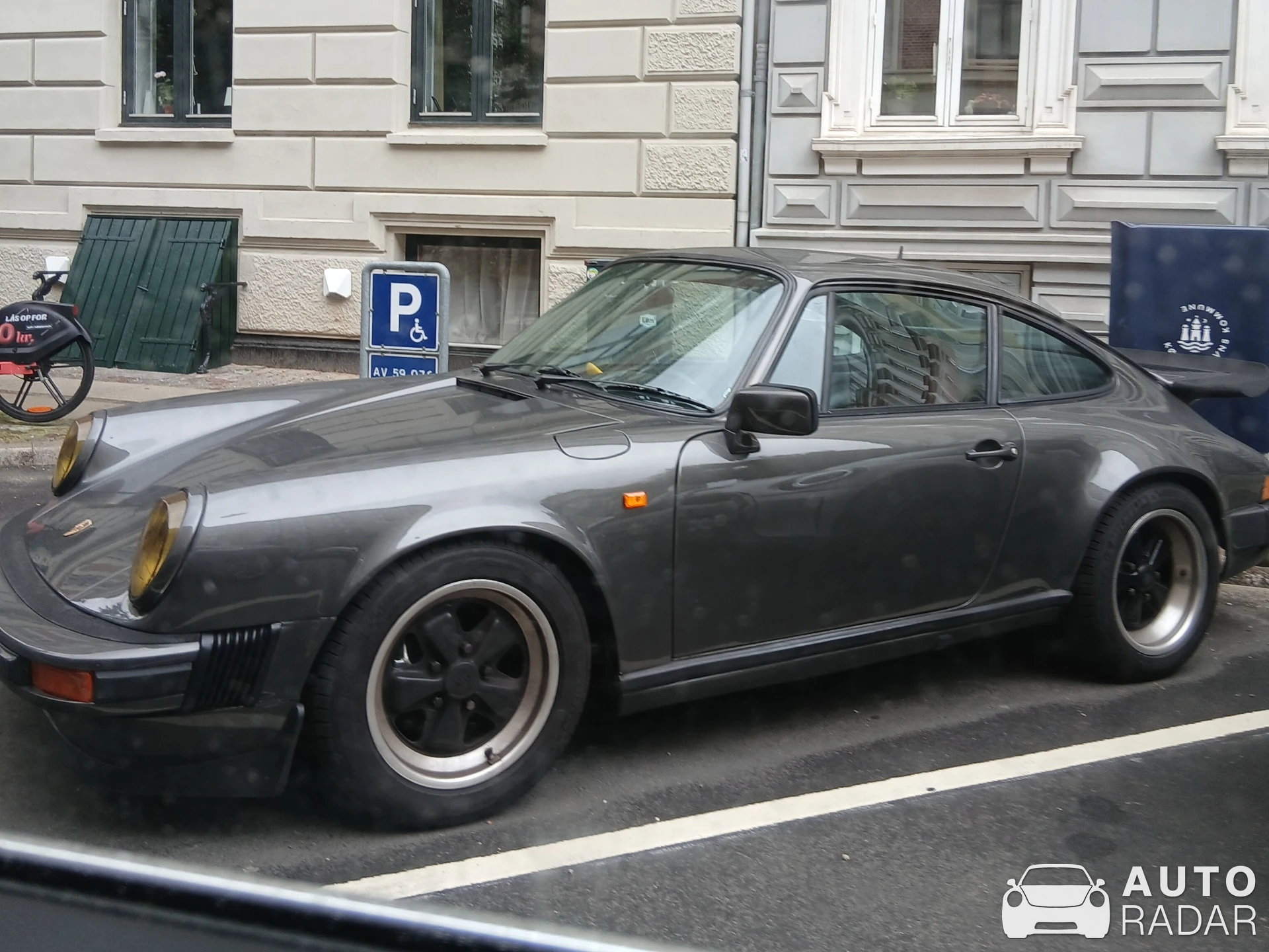 Porsche 911 S spotted in København