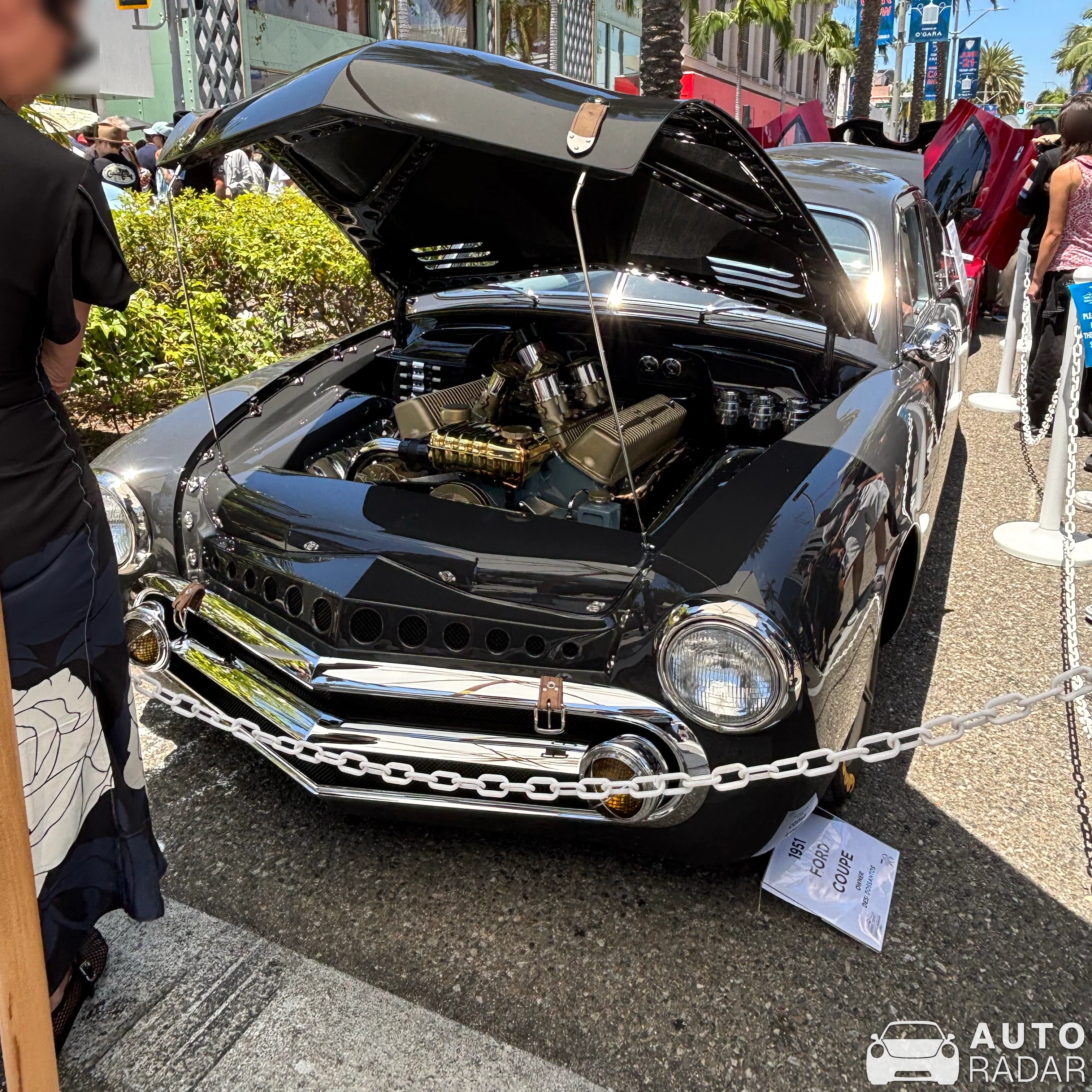Ford 1941 spotted in Beverly Hills