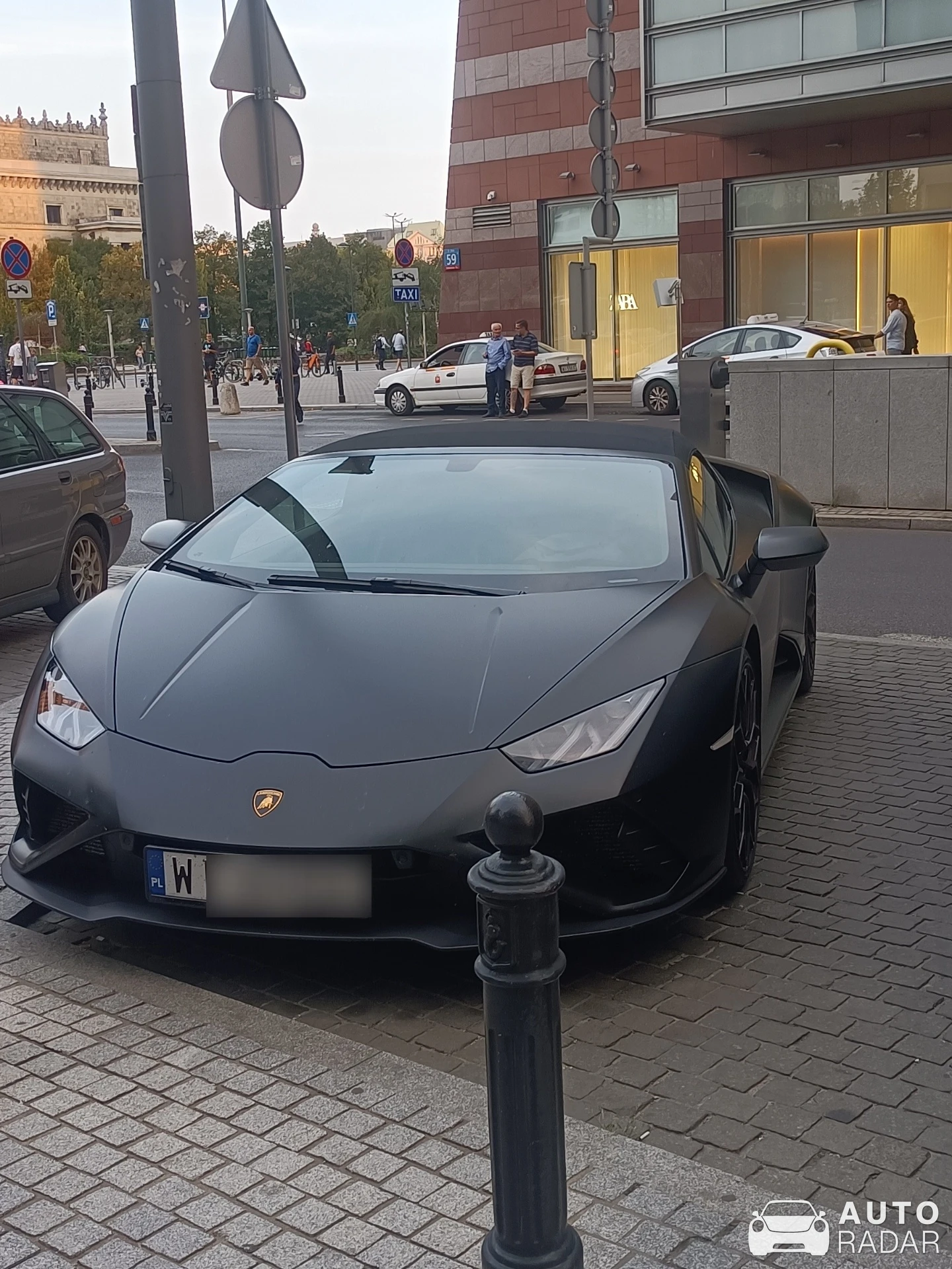 Lamborghini Huracán LP610-2 EVO RWD Spyder spotted in Warszawa, Poland