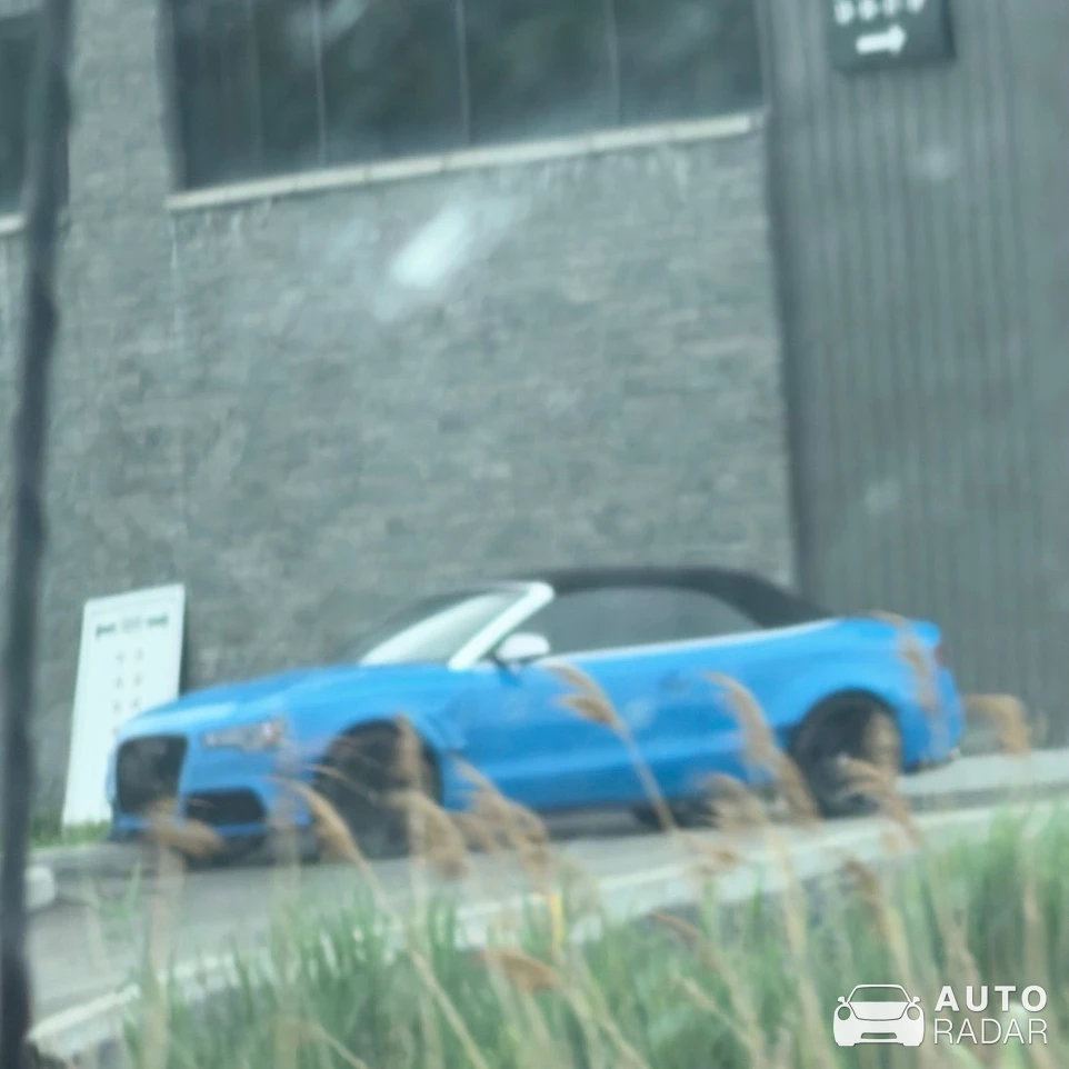 Audi ABT RS5 Cabriolet B8 spotted in Lavaltrie
