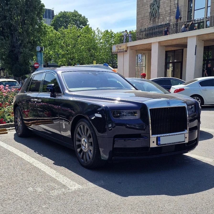 Rolls-Royce Phantom VIII spotted in Constanța, România