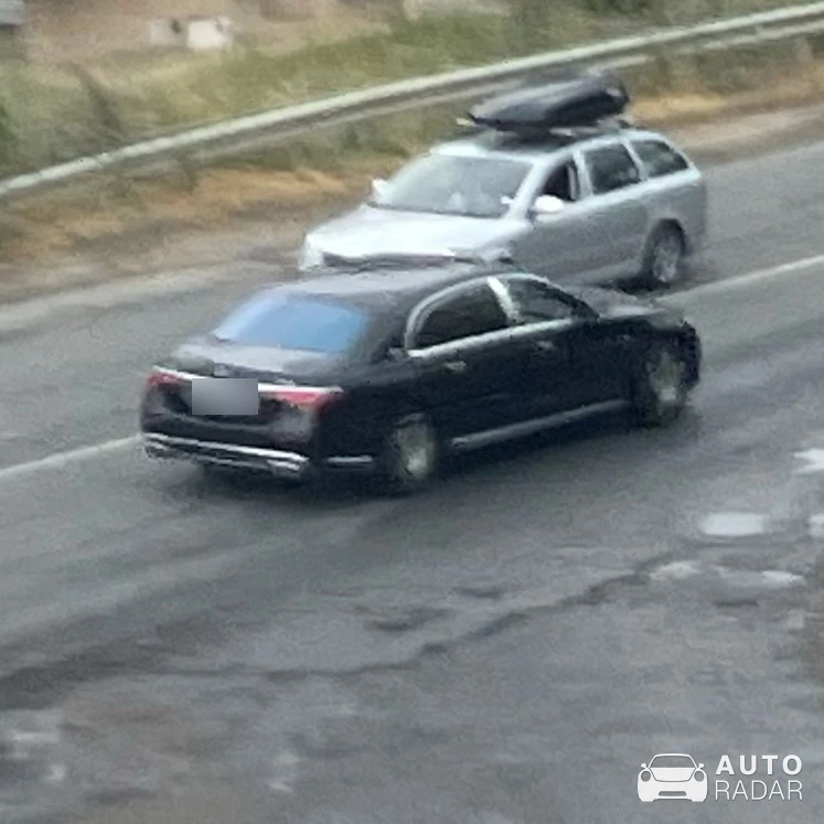 Mercedes-Benz V-Klasse Maybach Kit spotted in Slynchev bryag