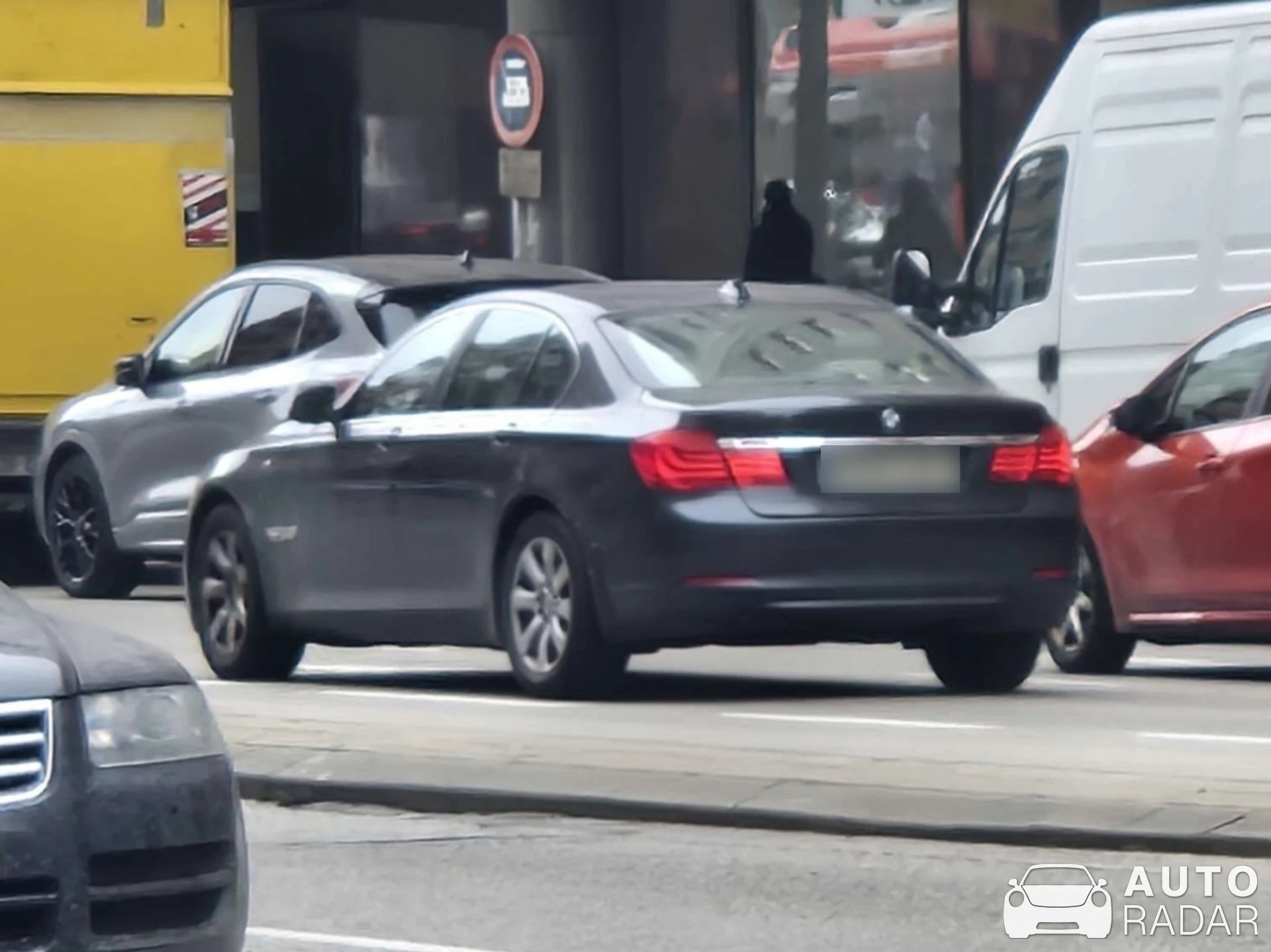 BMW 7 Series F01 spotted in Zaragoza