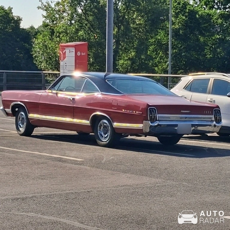 Ford Galaxie spotted in Čestlice