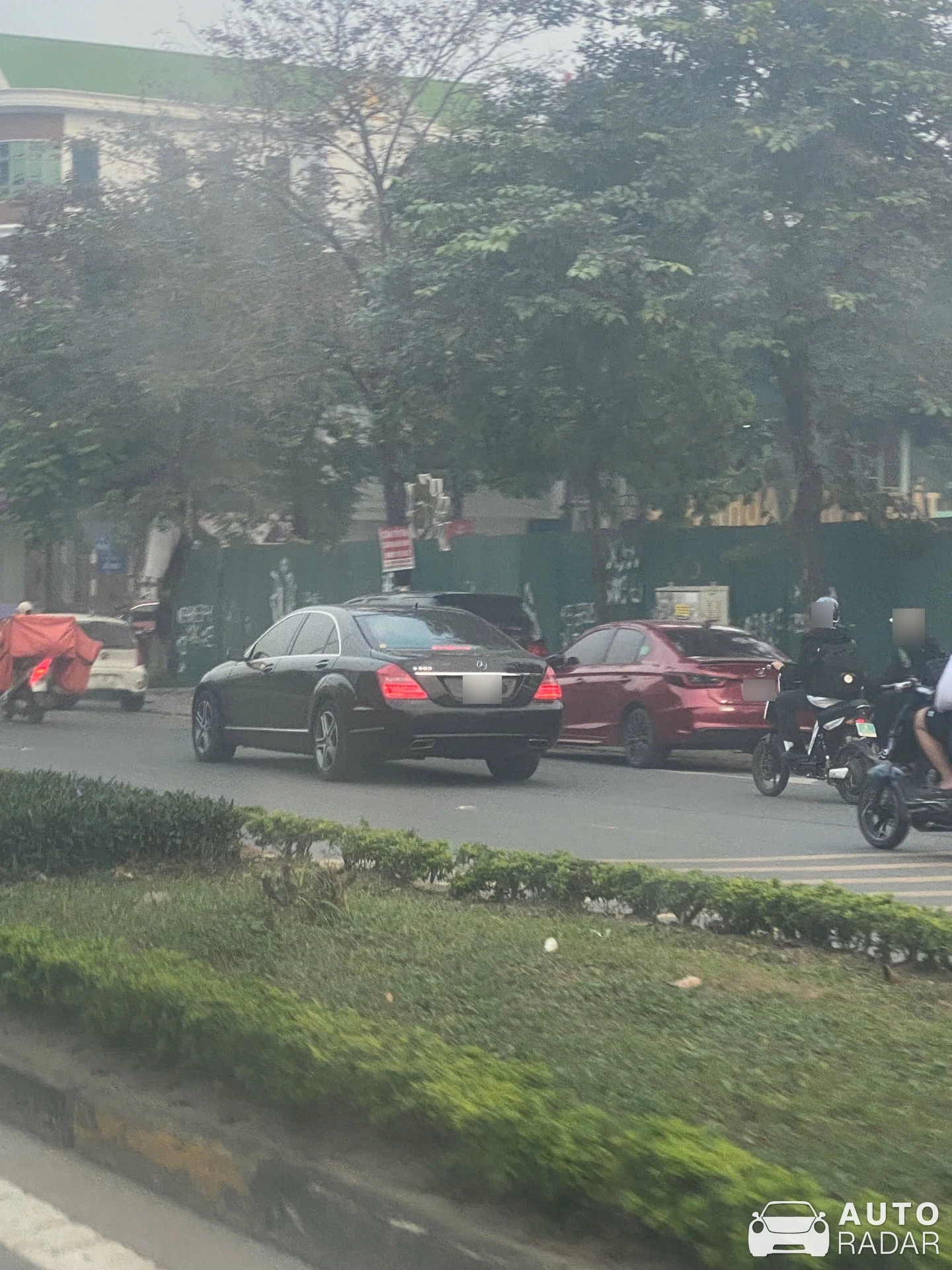 Mercedes-Benz S 63 AMG W221 spotted in Vĩnh Phúc