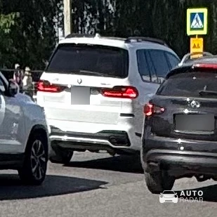 BMW X7 G07 spotted in Dmitrov