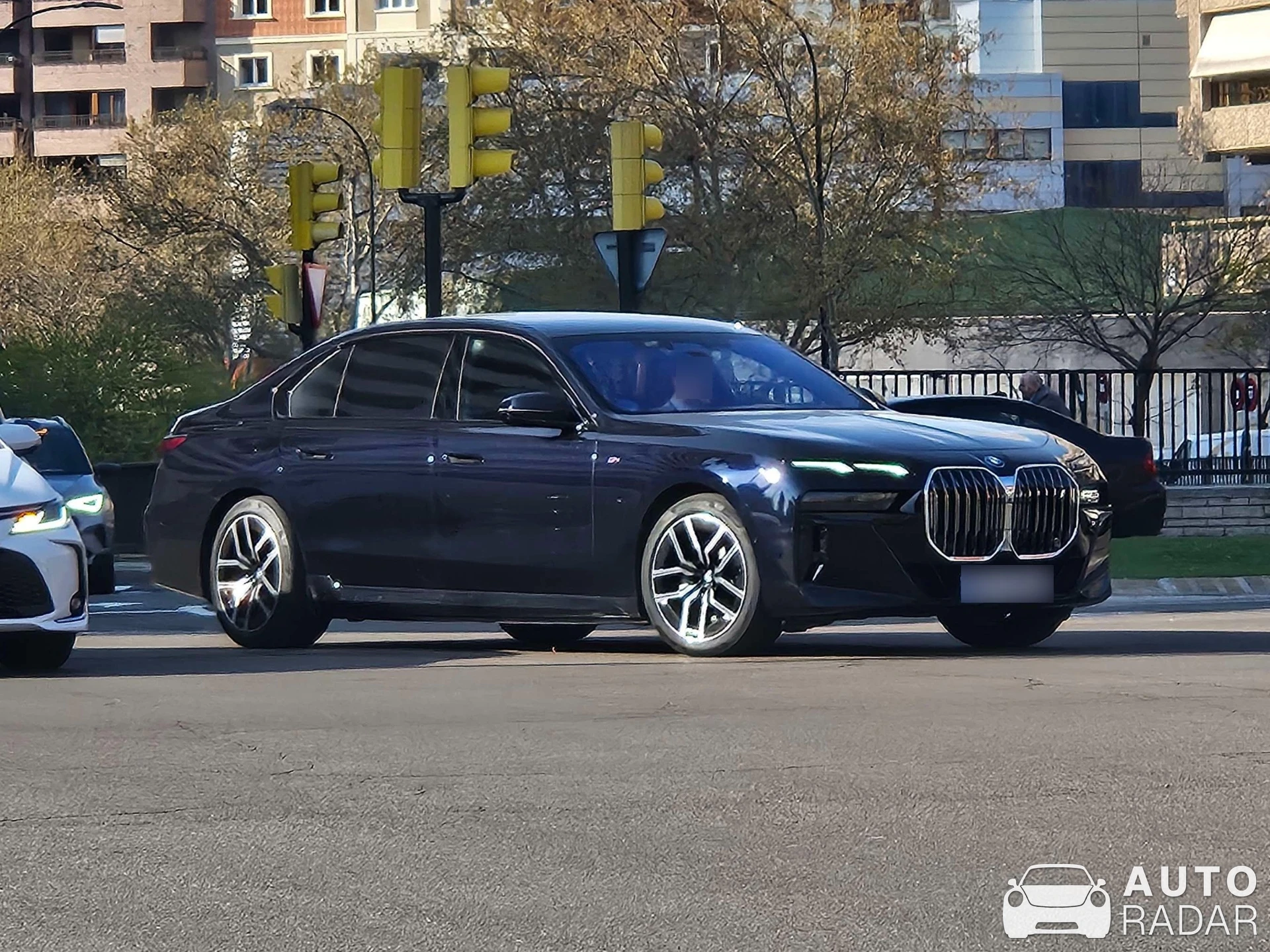 BMW i7 spotted in Zaragoza