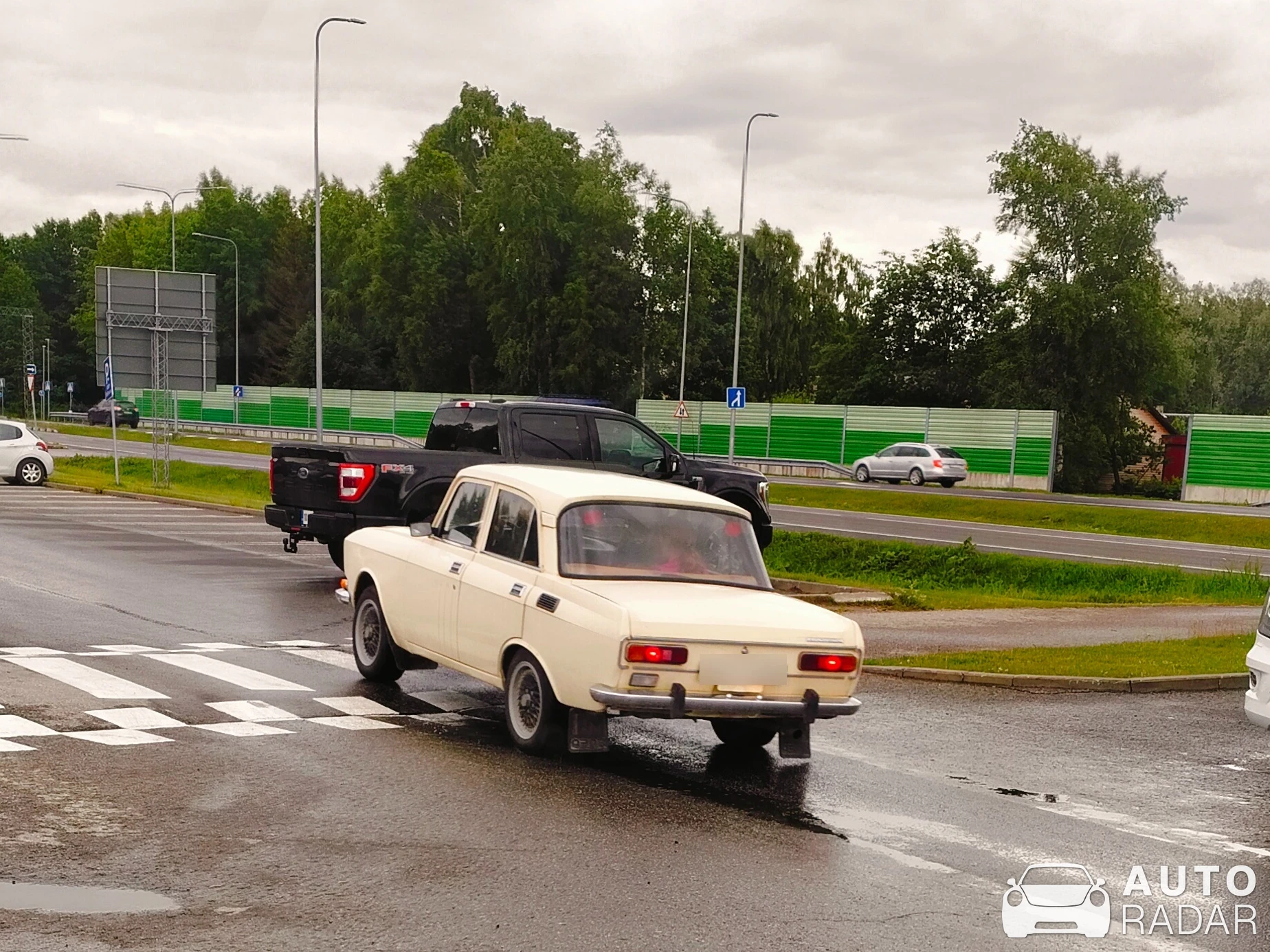 Moskvitch 1500 spotted in Papsaare