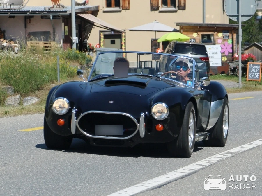 Shelby Cobra 427 spotted in Savognin