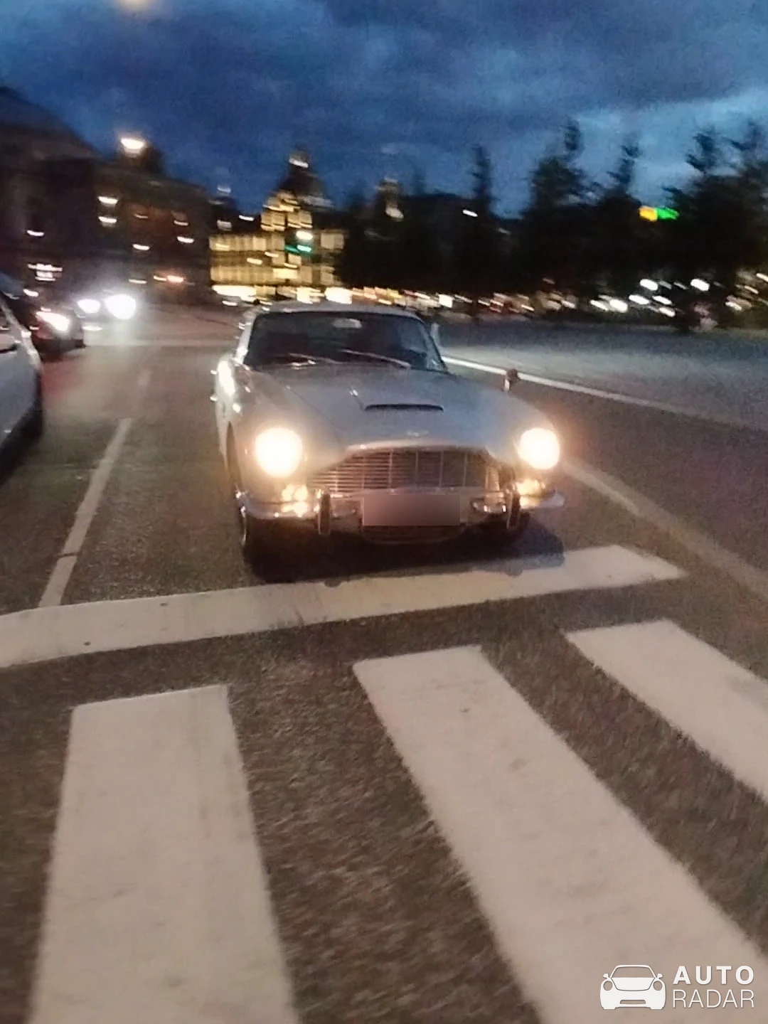 Aston Martin DB5 spotted in Søborg
