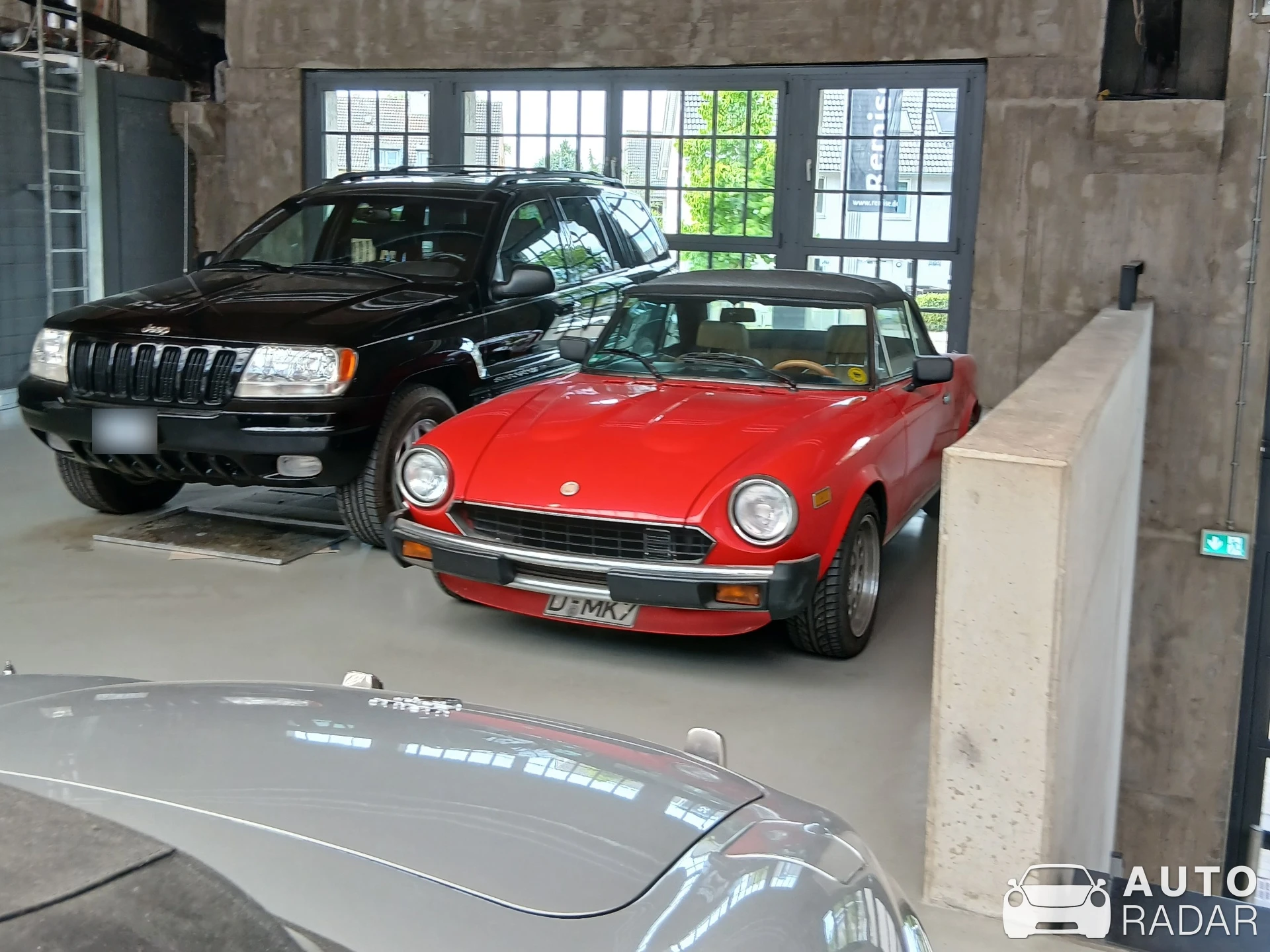 Fiat 124 Sport Spider spotted in Düsseldorf