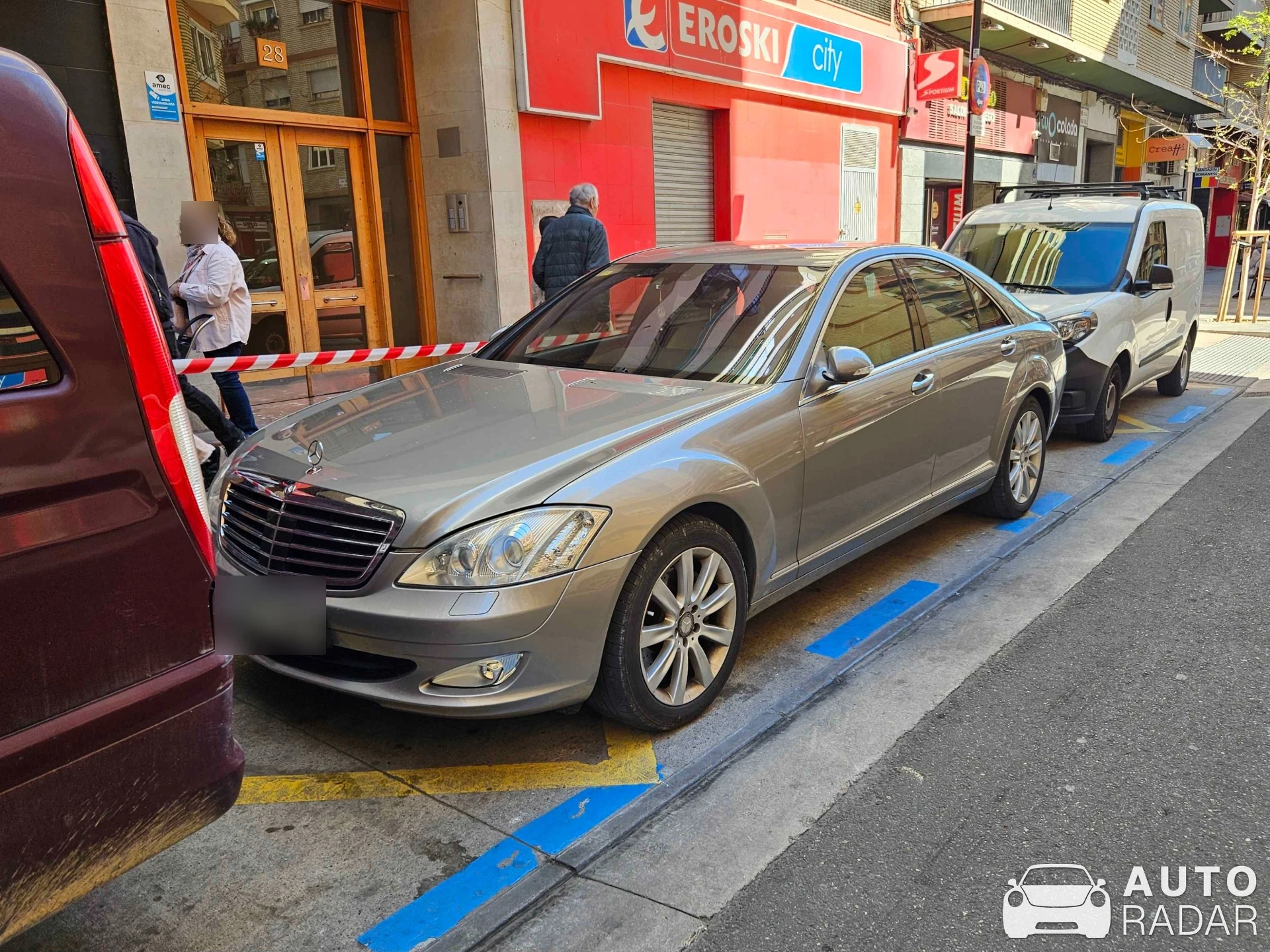 Mercedes-Benz S-Klasse W221 spotted in Zaragoza