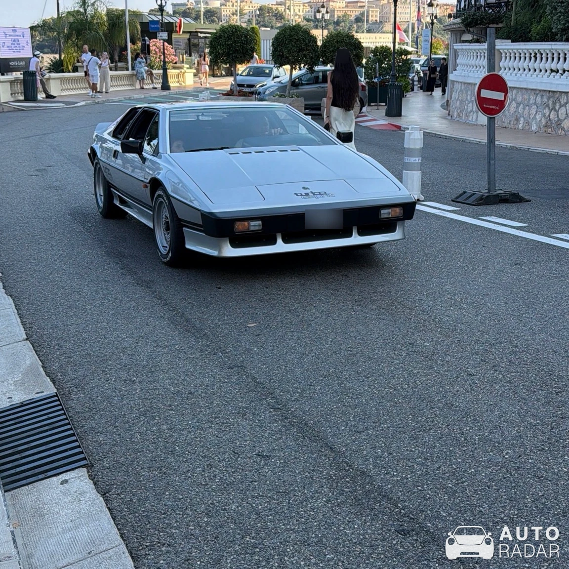 Lotus Esprit Turbo spotted in Mónaco