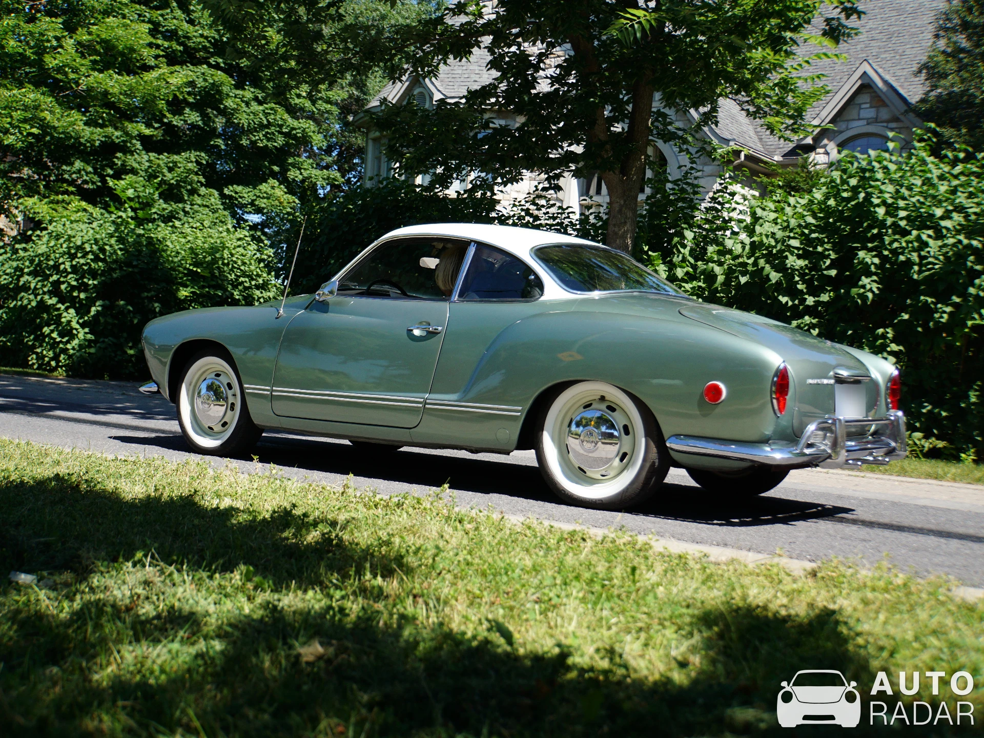 Volkswagen Karmann-Ghia spotted in Chambly