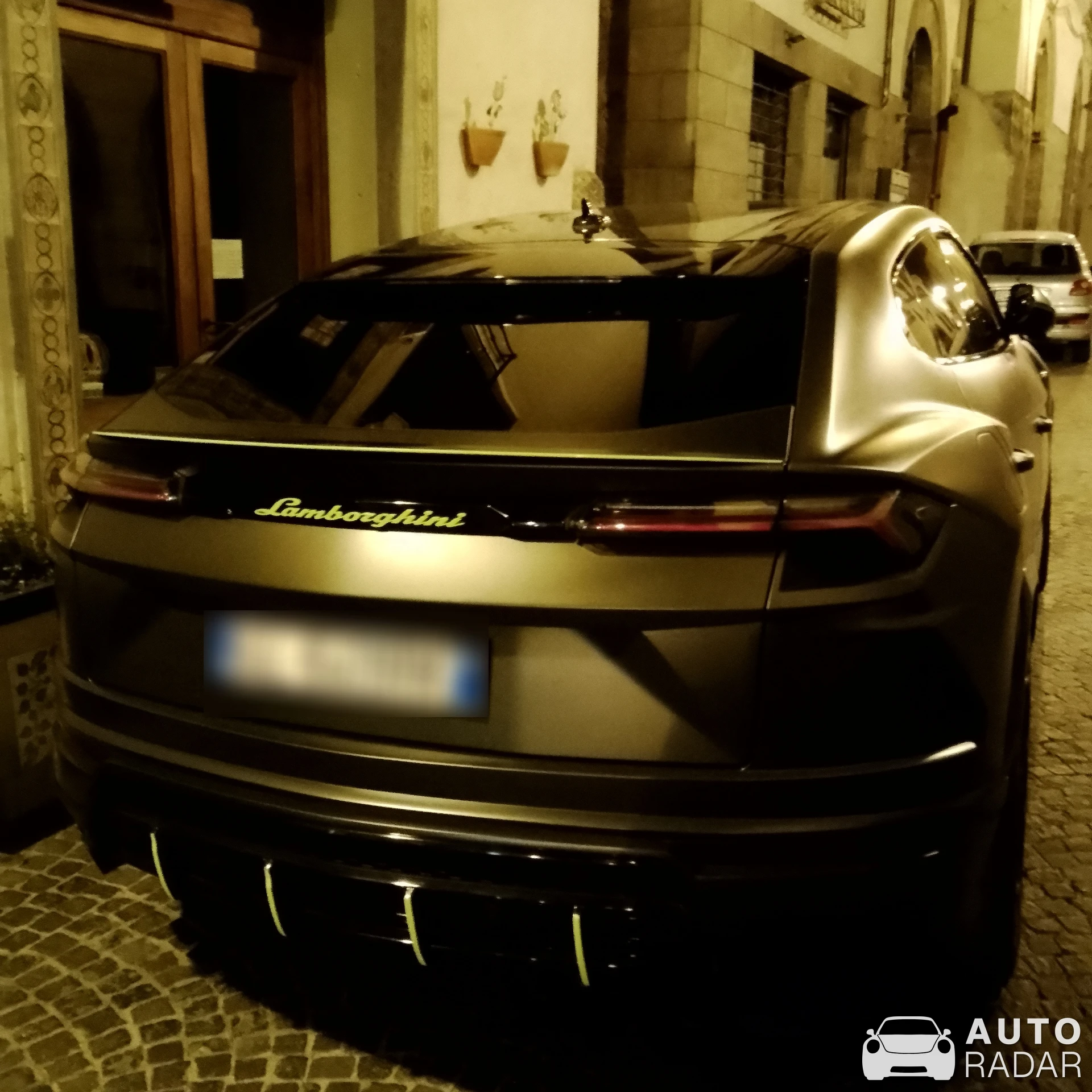 Lamborghini Urus Performante spotted in Orvieto