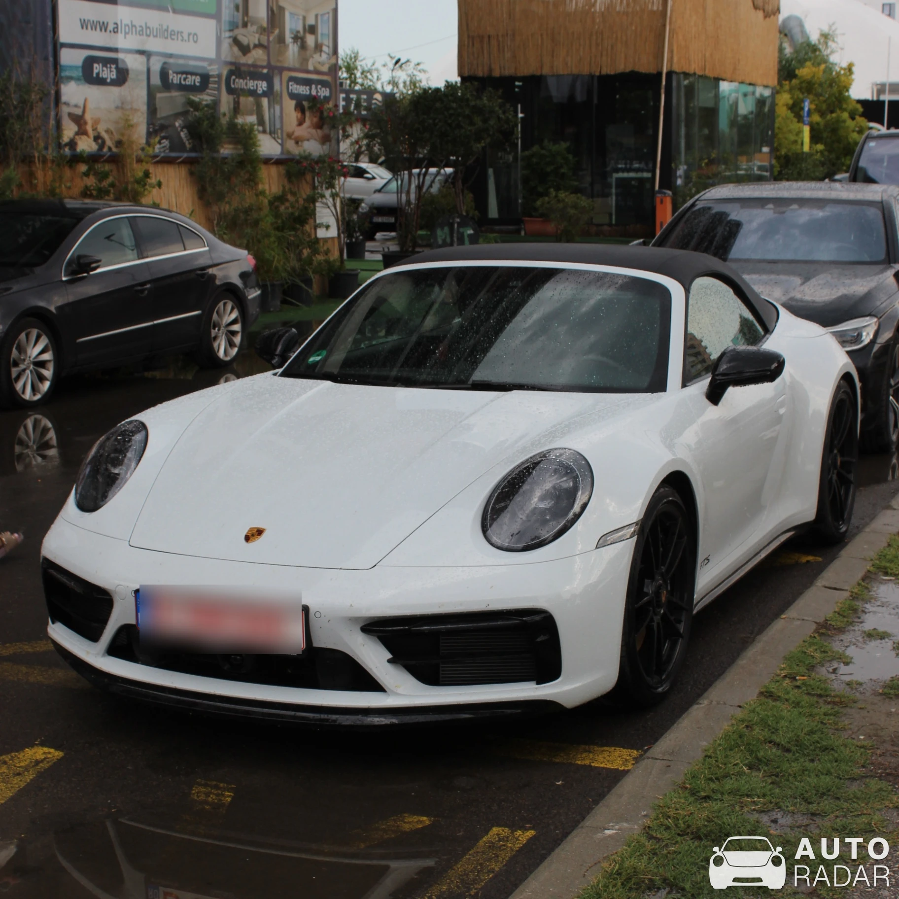 Porsche 992 Carrera GTS Cabriolet MkI spotted in Constanța, Romania