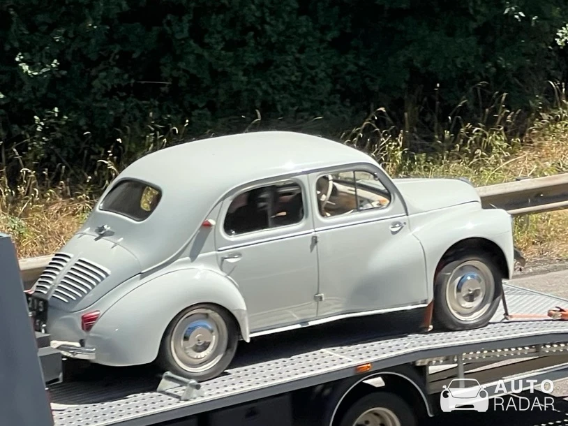 Renault 4CV spotted in Dommartin-lès-Toul