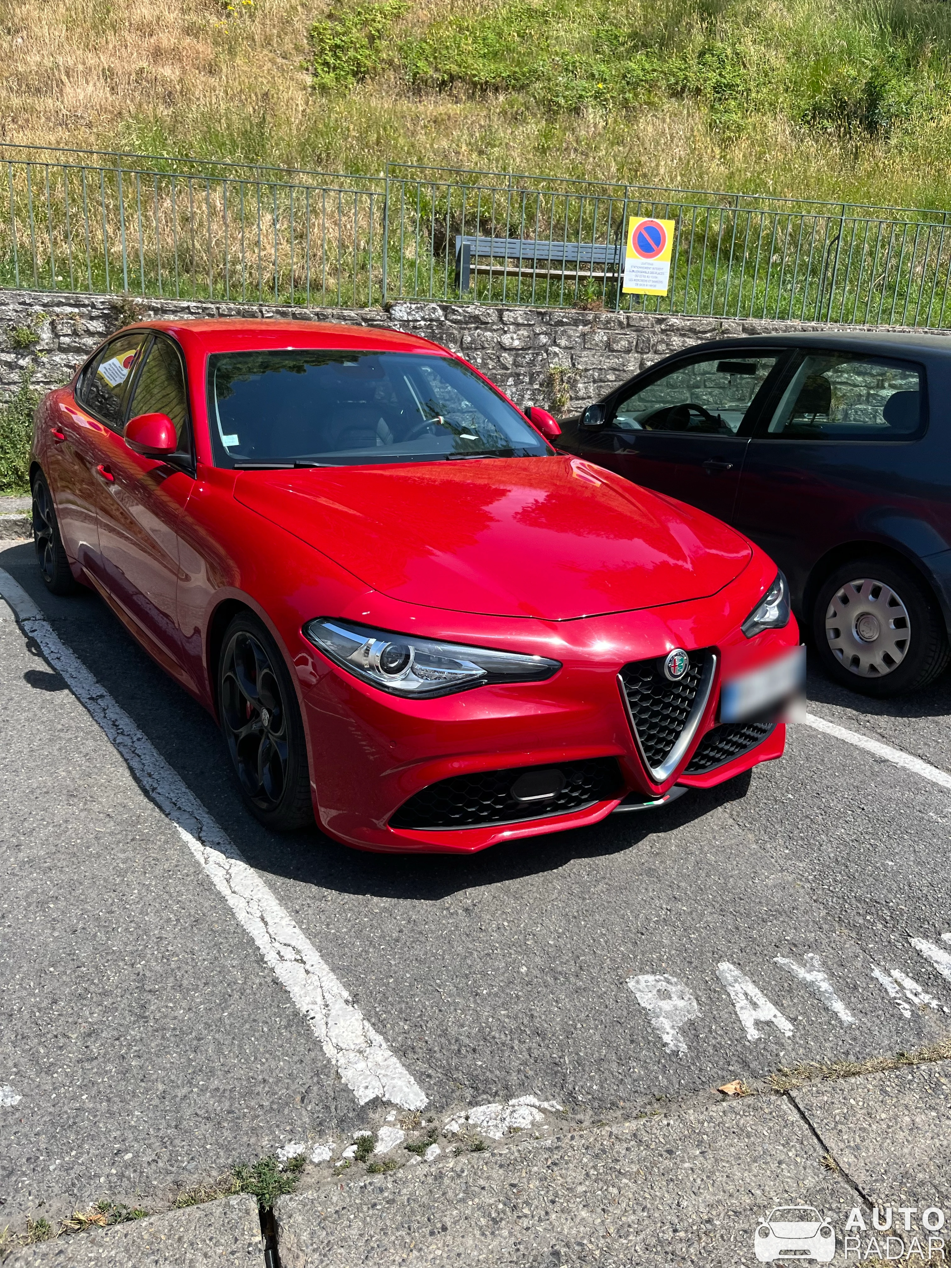 Alfa Romeo Giulia spotted in Séné