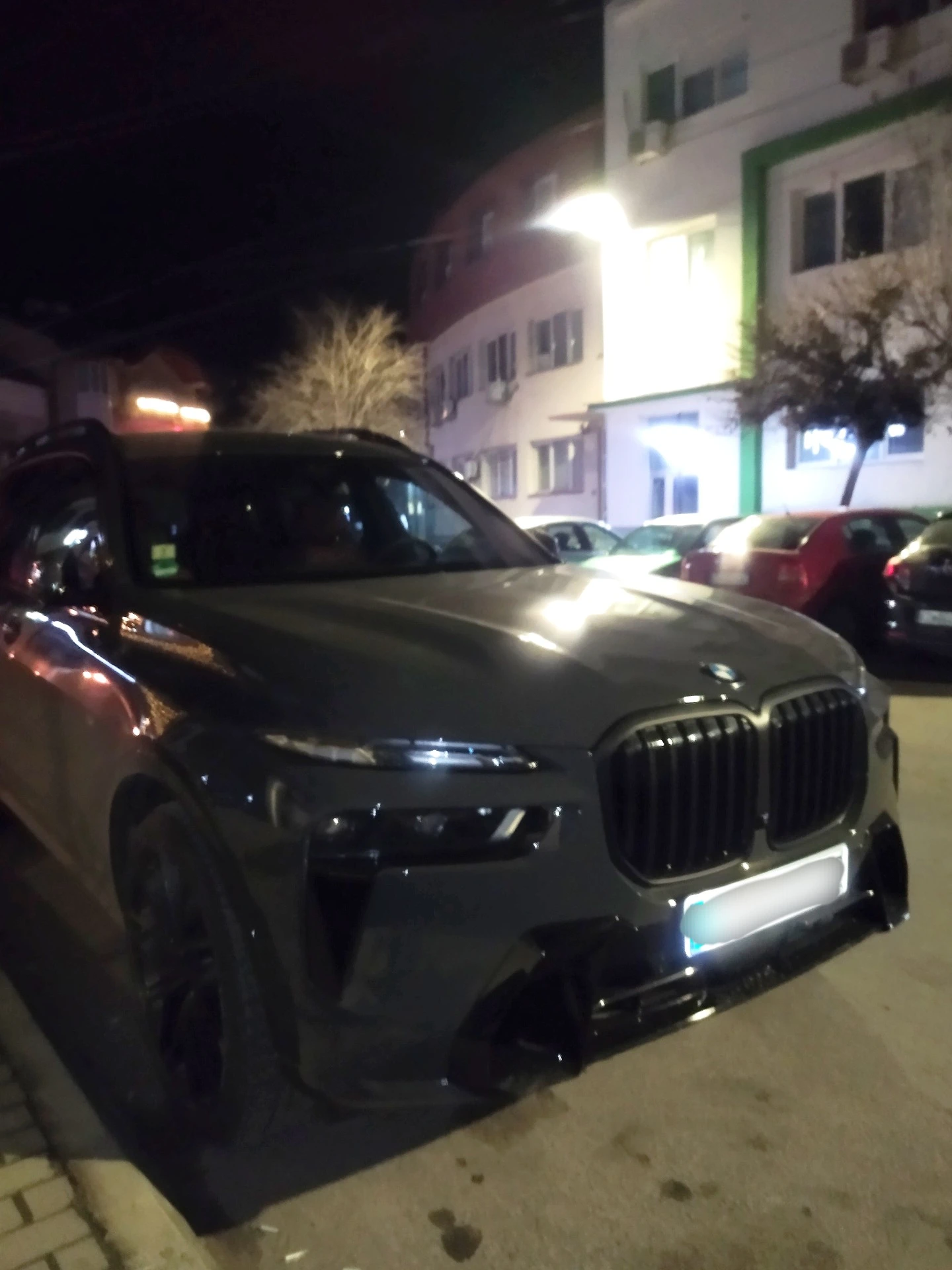 BMW X7 spotted in Kočani, North Macedonia