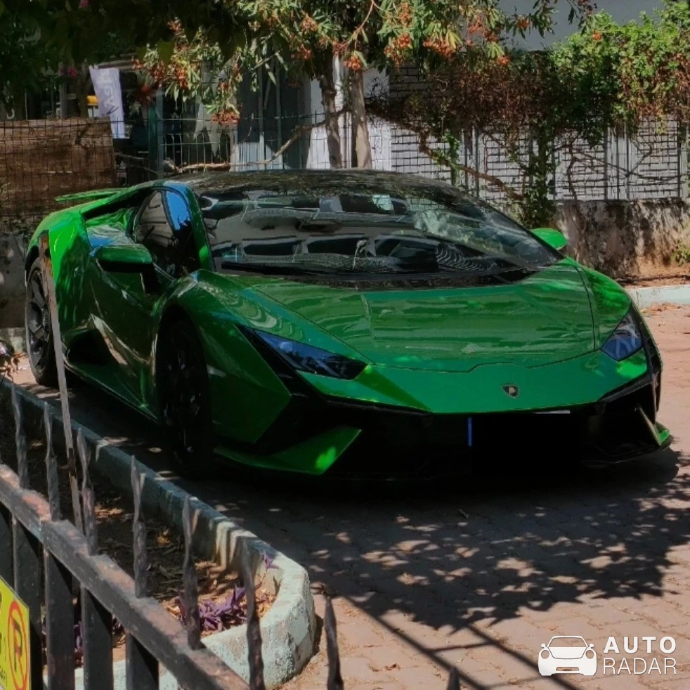 Lamborghini Huracán LP640-2 Tecnica spotted in Kepez, Türkiye