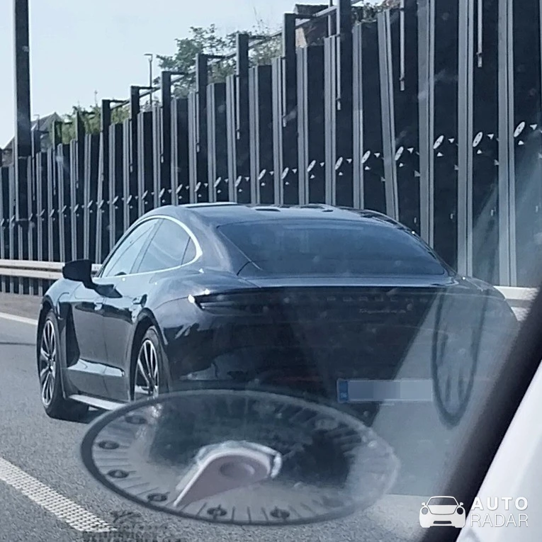 Porsche Taycan GTS Cross Turismo spotted in København, Danmark