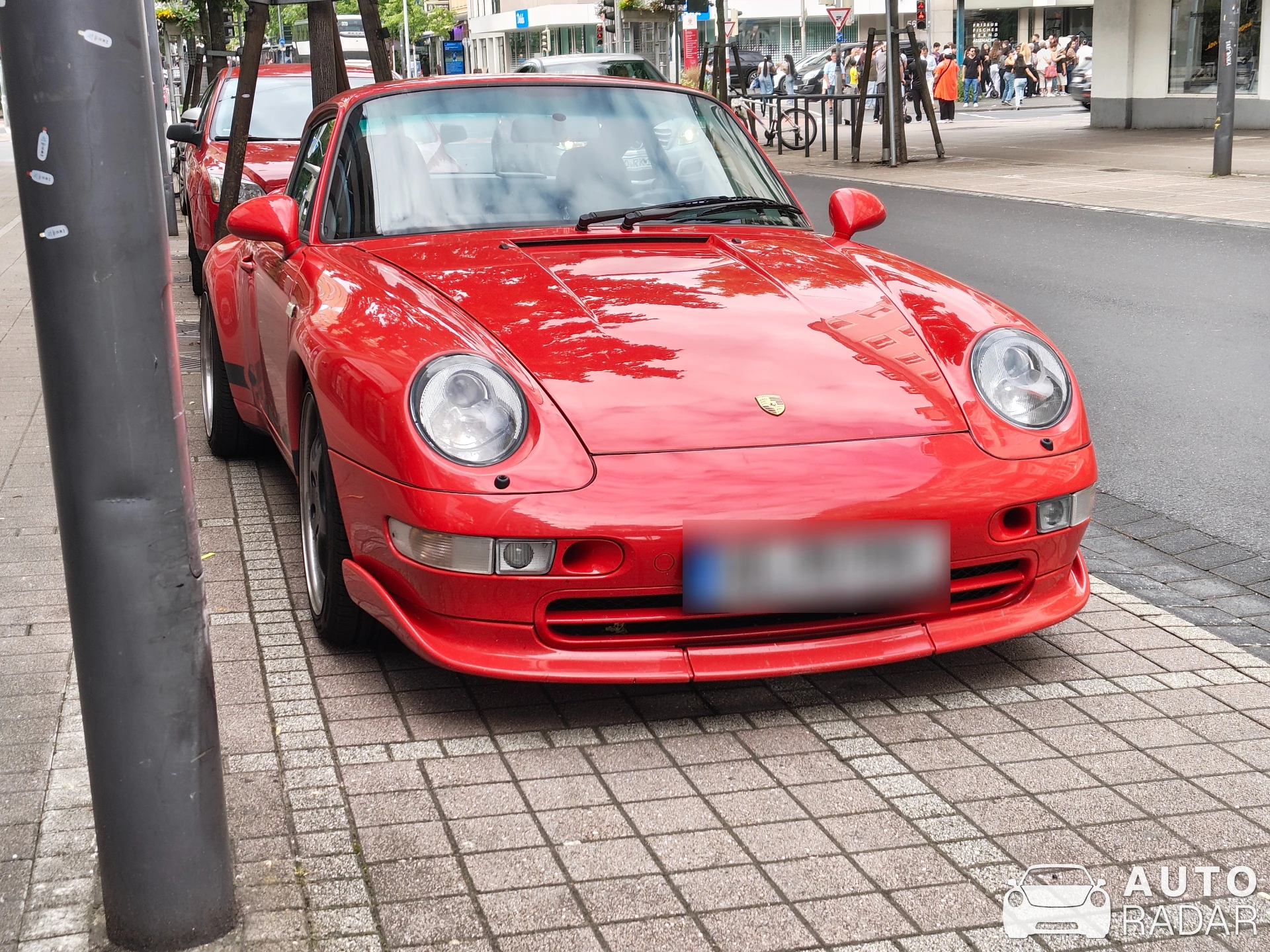 Porsche 993 Carrera spotted in Neuwied