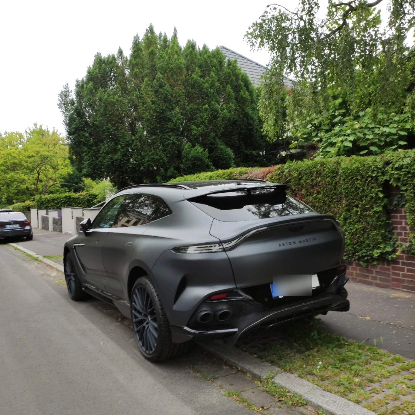 Aston Martin DBX spotted in Bad Nauheim, Deutschland