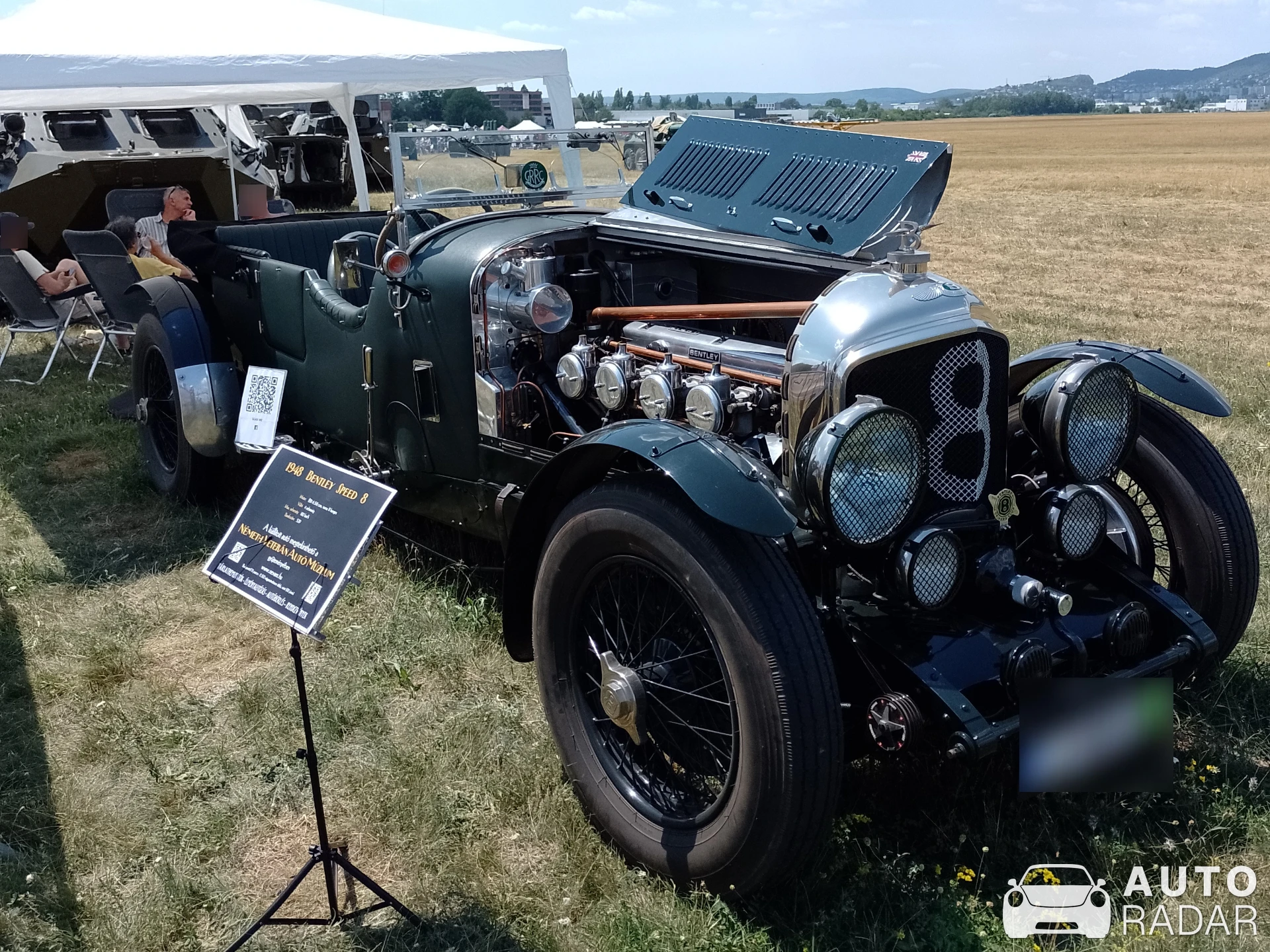 Bentley Speed 8 spotted in Budapest