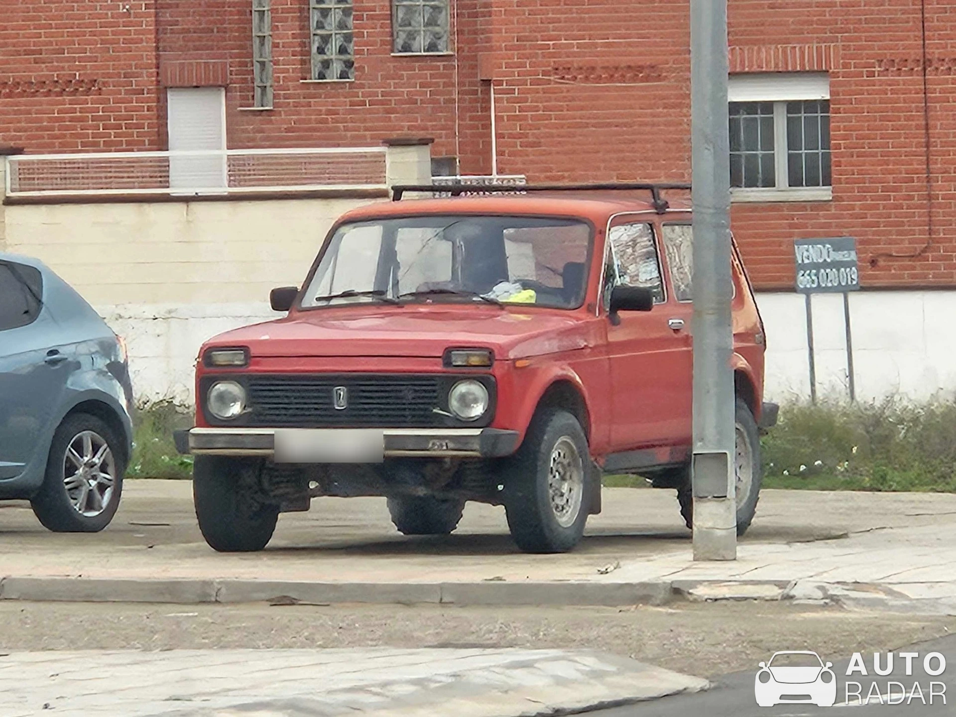 Lada Niva spotted in Híjar