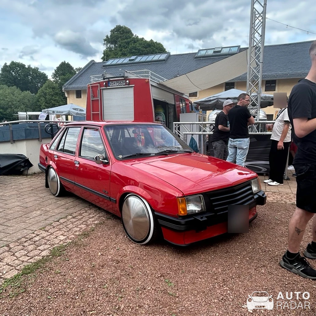 Opel Ascona spotted in Lichtenstein/Sachsen