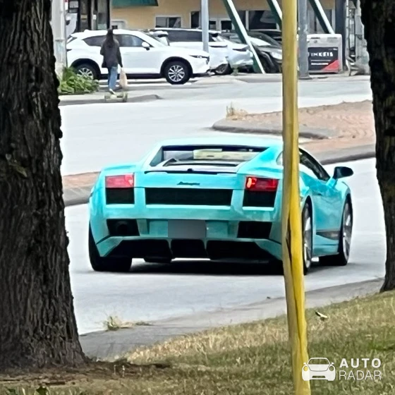Lamborghini Gallardo LP560-4 spotted in Maple Ridge