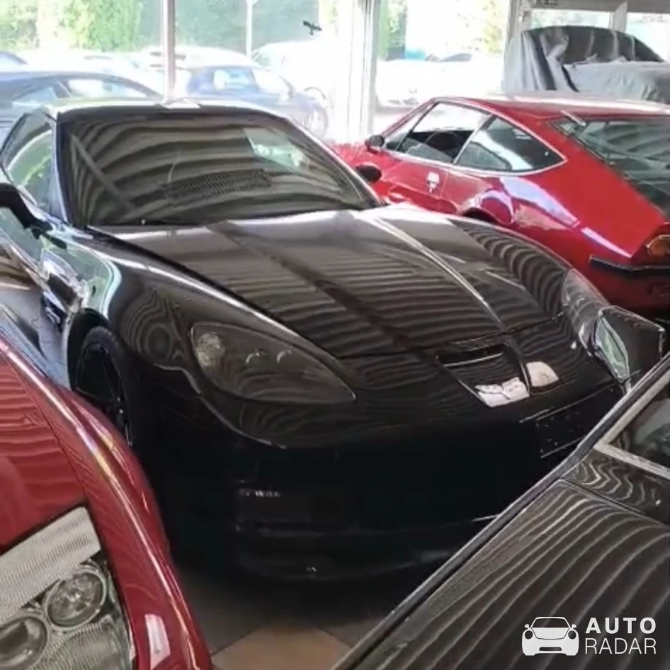 Chevrolet Corvette C6 spotted