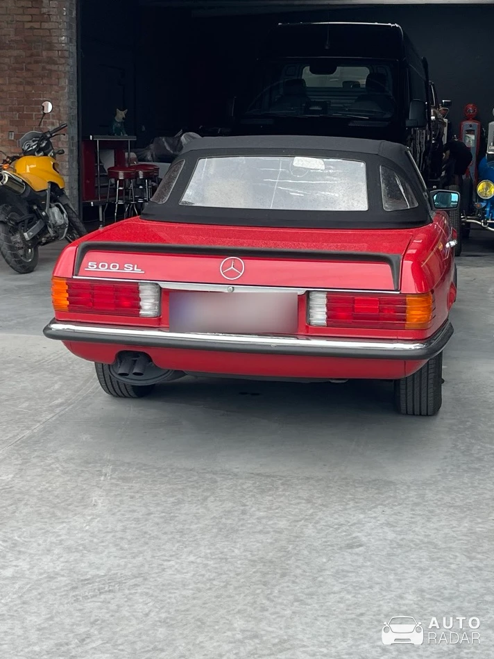 Mercedes-Benz SL 500 spotted in Oostende