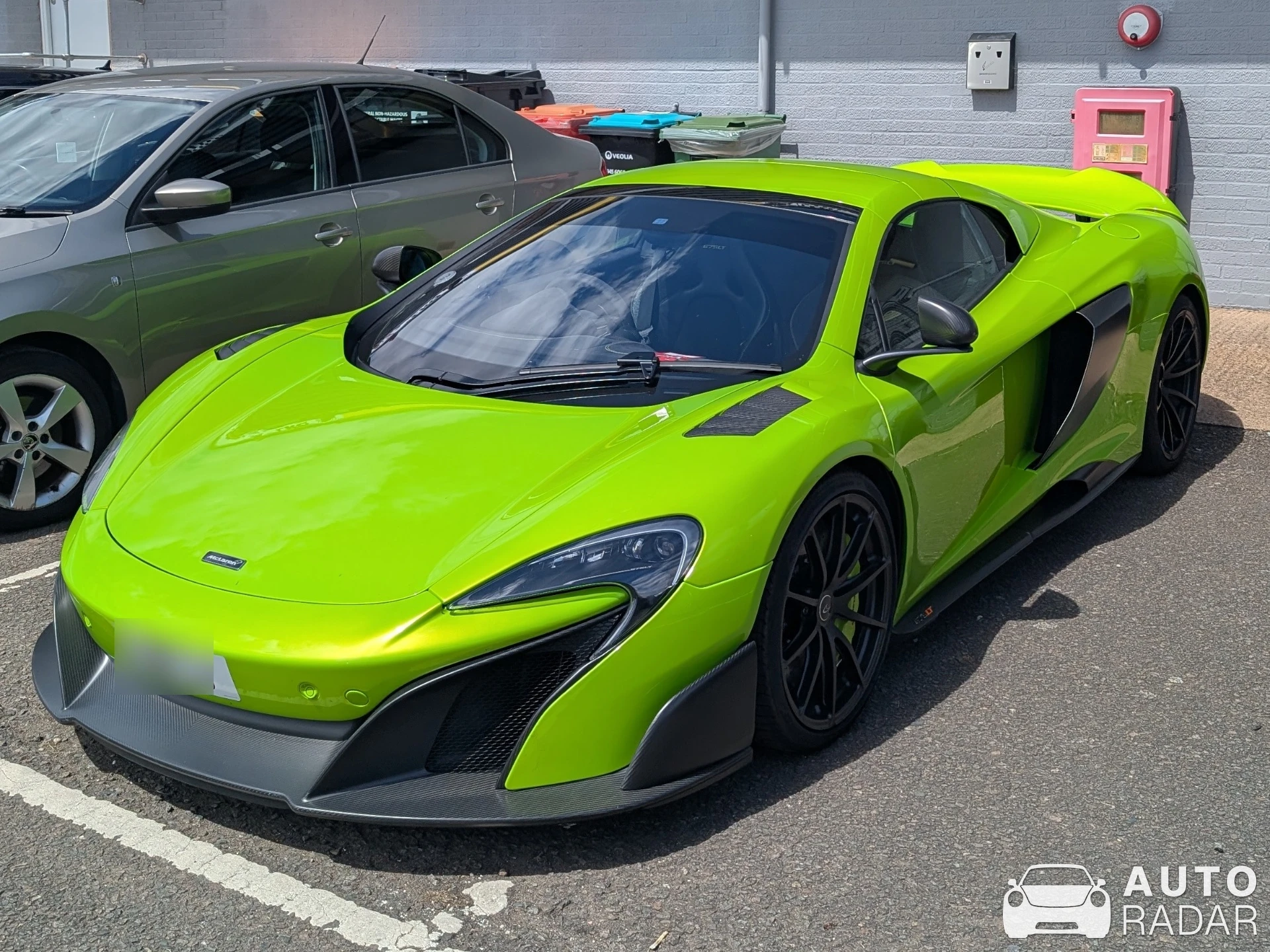McLaren 675LT spotted in Derby