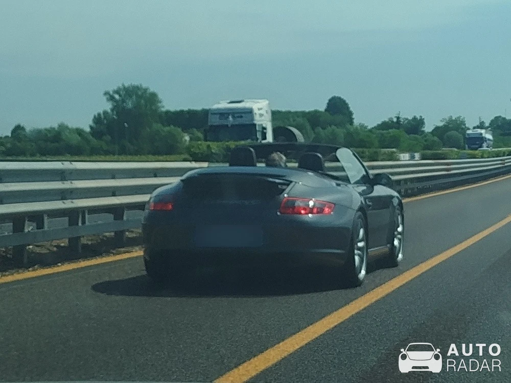 Porsche 997 Carrera S Cabriolet spotted in Vigonza