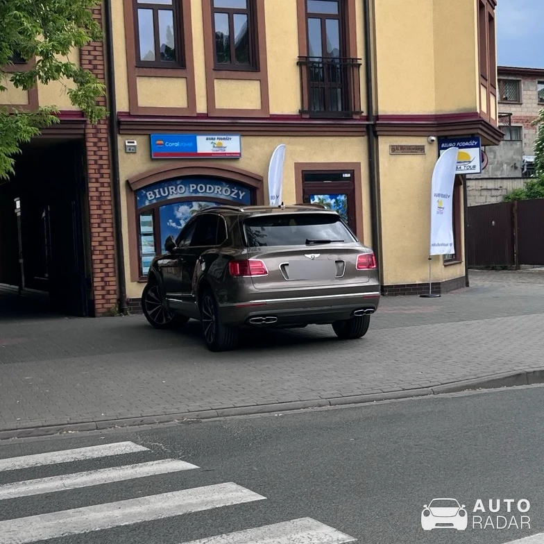 Bentley Bentayga spotted in Kępno