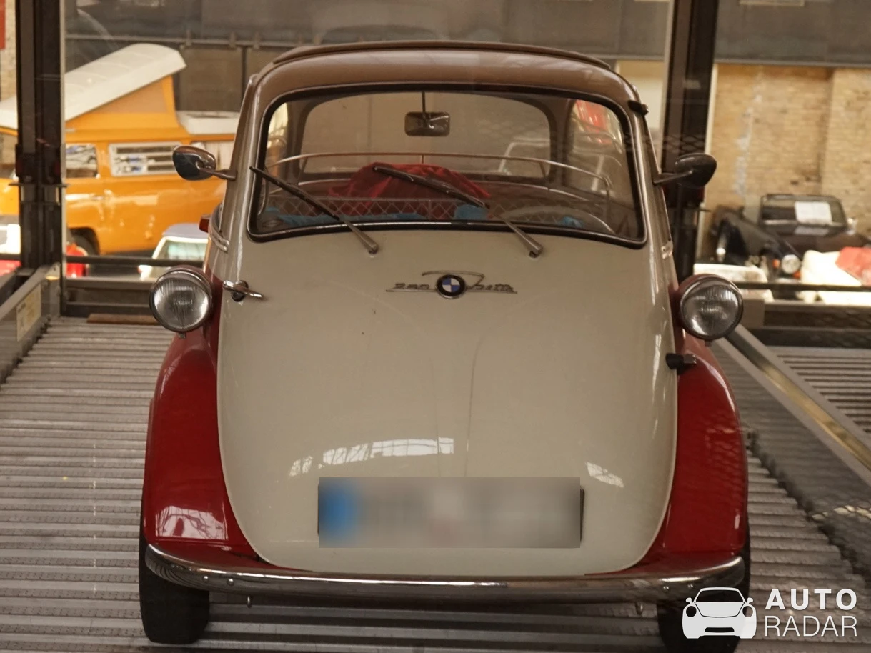 BMW Isetta 250 spotted in Berliini